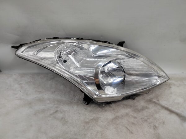 SUZUKI SWIFT 2010-2016 HALOGEN R.H.S HEADLIGHT ASSEMBLY