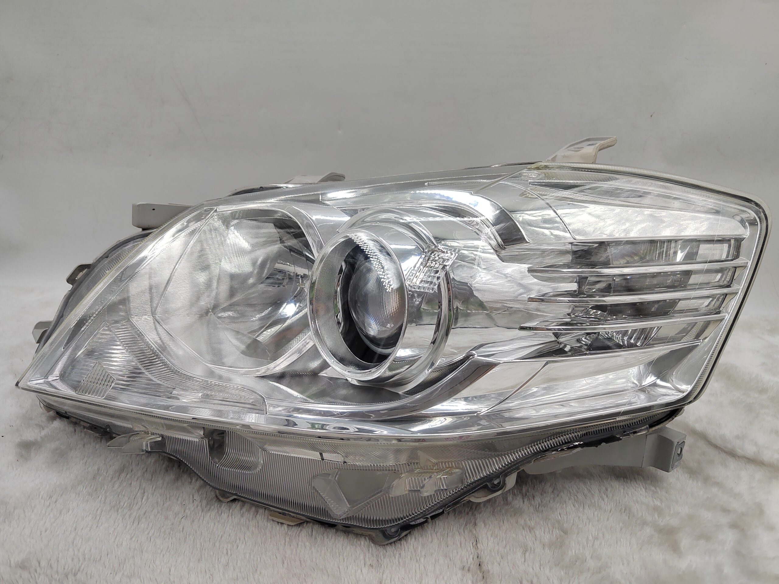 TOYOTA AURION CAMRY ACV40 2009-2012 HALOGEN L.H.S HEADLIGHT ASSEMBLY