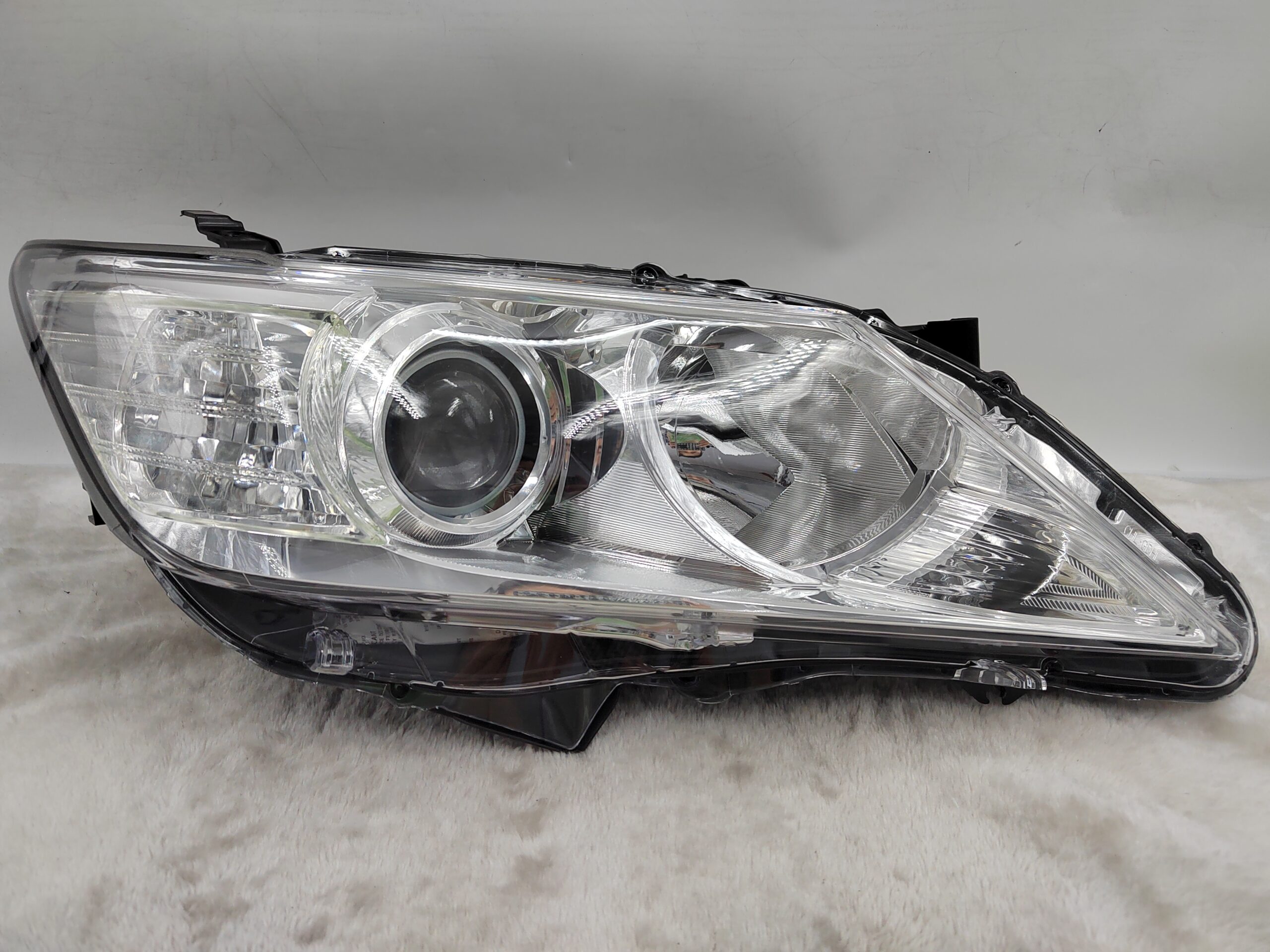 Toyota CAMRY/AURION ACV41L 2012-2014 HALOGEN R.H.S HEADLIGHT ASSEMBLY