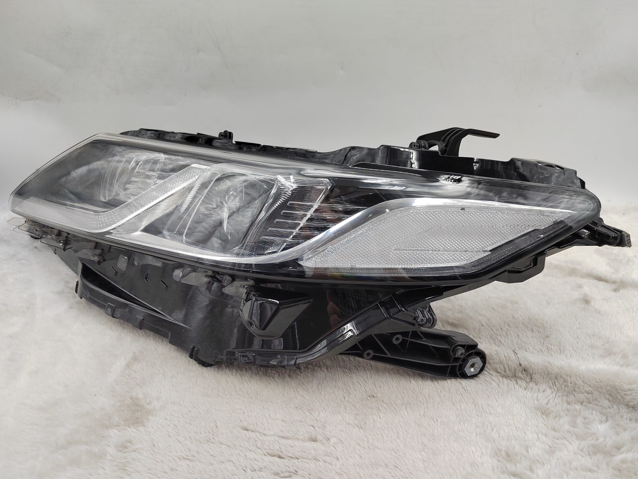 TOYOTA CAMRY ACV70 2018-2022 LED L.H.S HEADLIGHT ASSEMBLY