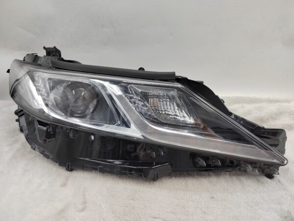 TOYOTA CAMRY ACV70 2018-2022 LED R.H.S HEADLIGHT ASSEMBLY