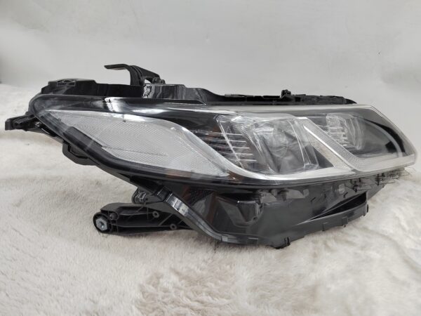 TOYOTA CAMRY ACV70 2018-2022 LED R.H.S HEADLIGHT ASSEMBLY