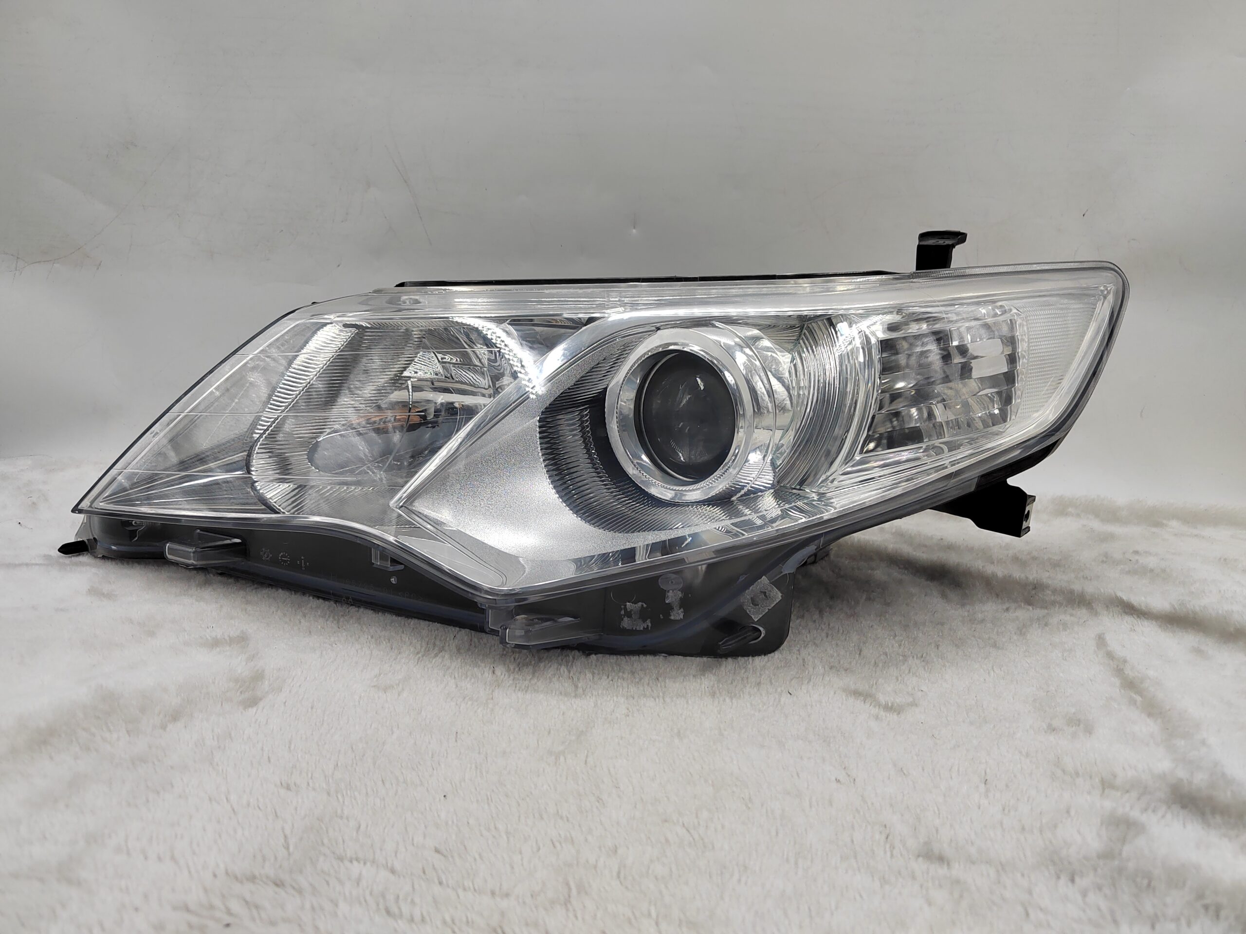 TOYOTA CAMRY XLE 2012-2014 HALOGEN L.H.S HEADLIGHT ASSEMBLY