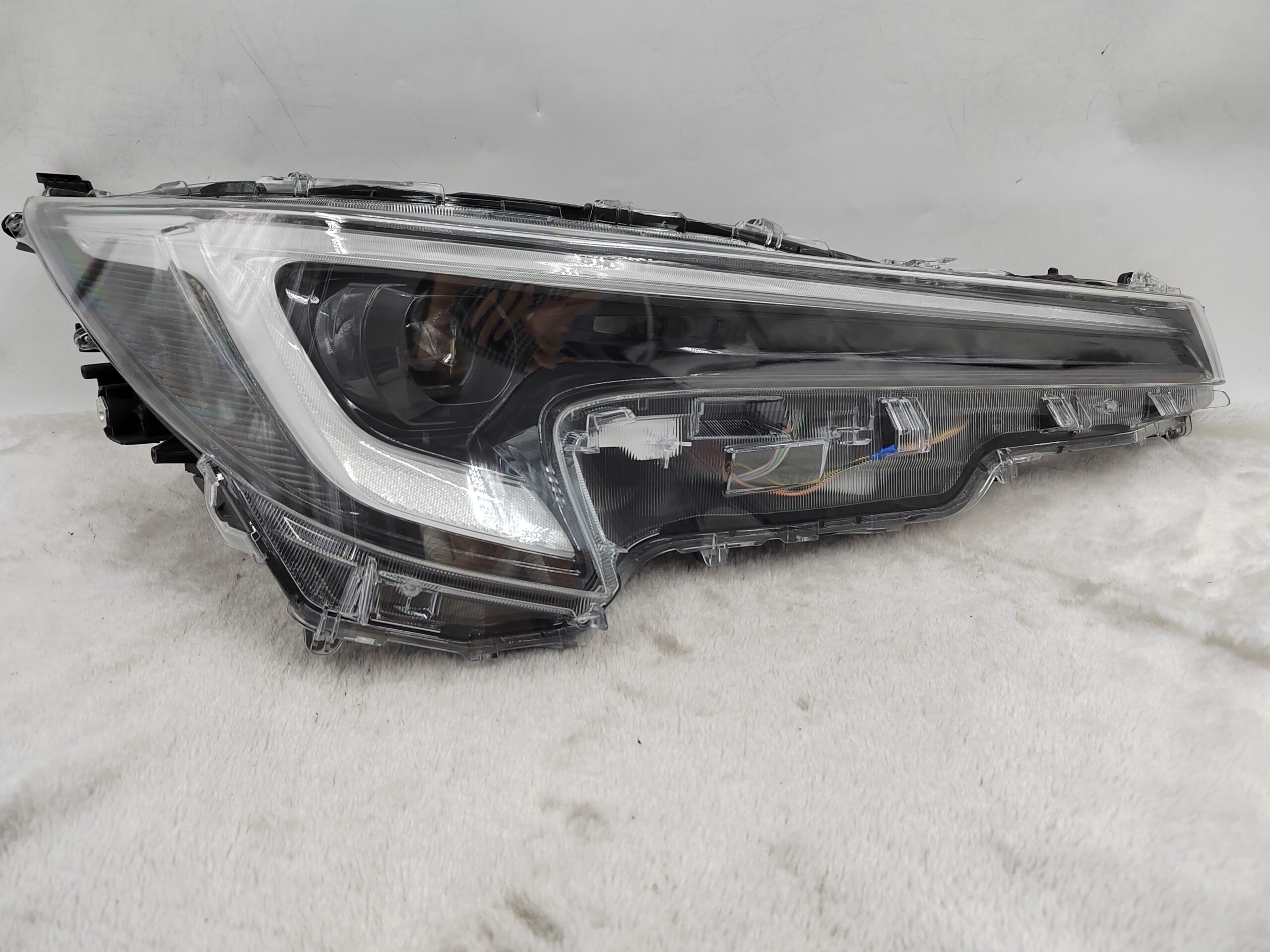 TOYOTA COROLLA 2022-2024 LENS LED R.H.S HEADLIGHT ASSEMBLY