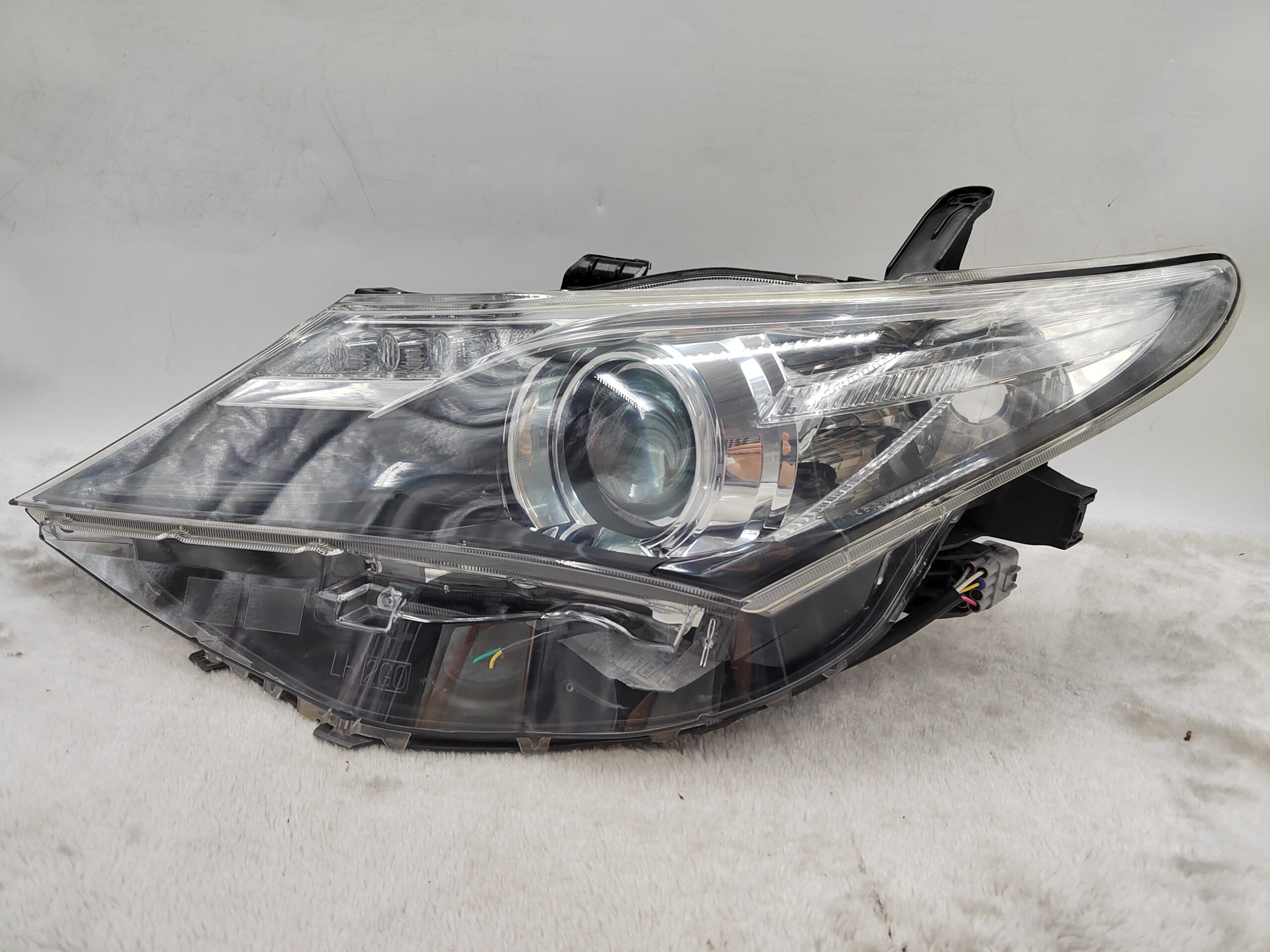 TOYOTA COROLLA AURIS NZE181H 2012-2014 HALOGEN L.H.S HEADLIGHT ASSEMBLY