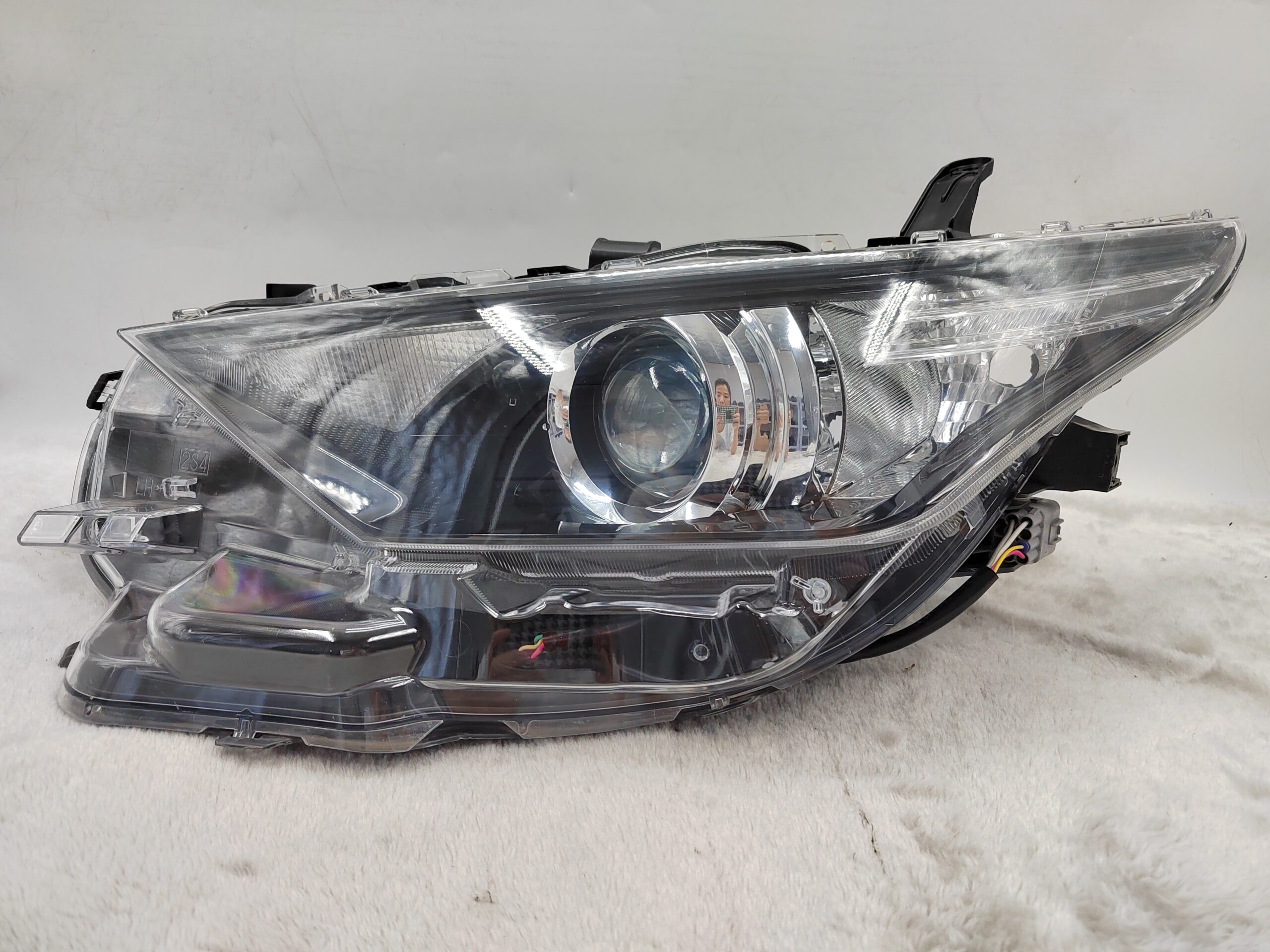 TOYOTA COROLLA AURIS NZE181H 2015-2018 HALOGEN L.H.S HEADLIGHT ASSEMBLY