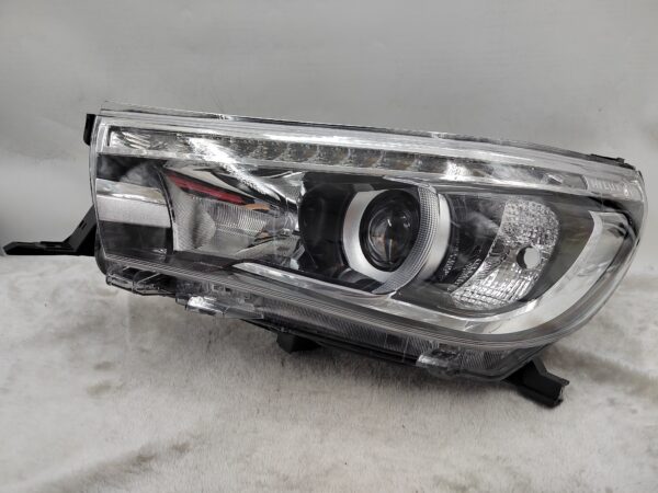 TOYOTA HILUX REVO 2015-2019 LED L.H.S HEADLIGHT ASSEMBLY