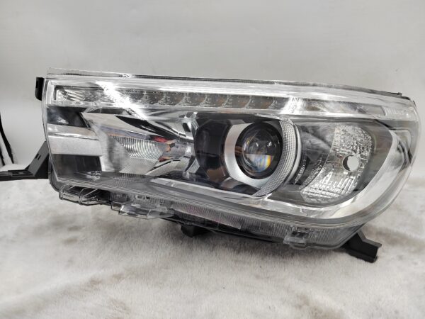 TOYOTA HILUX REVO 2015-2019 LED L.H.S HEADLIGHT ASSEMBLY