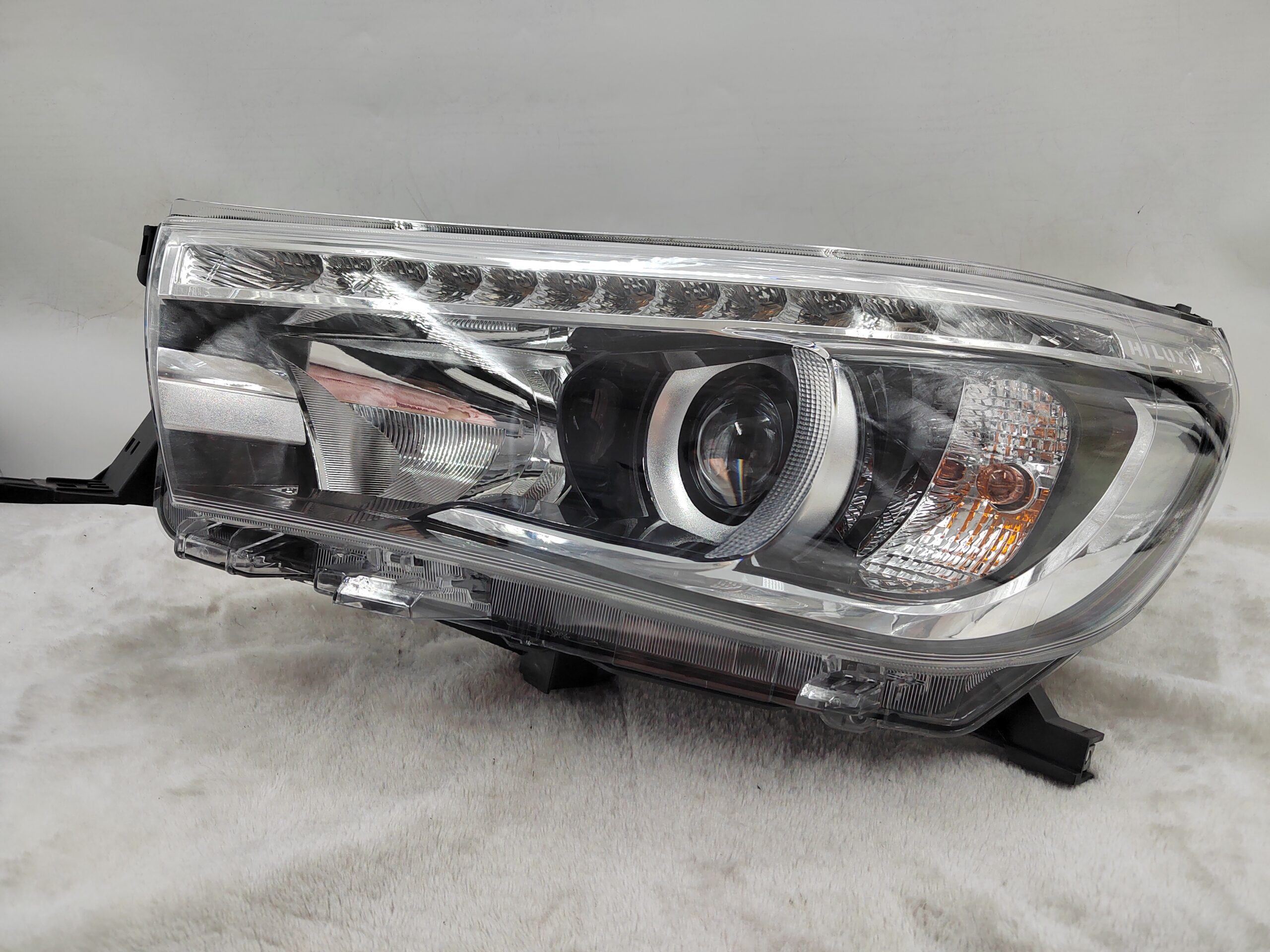 TOYOTA HILUX REVO 2015-2019 LED L.H.S HEADLIGHT ASSEMBLY