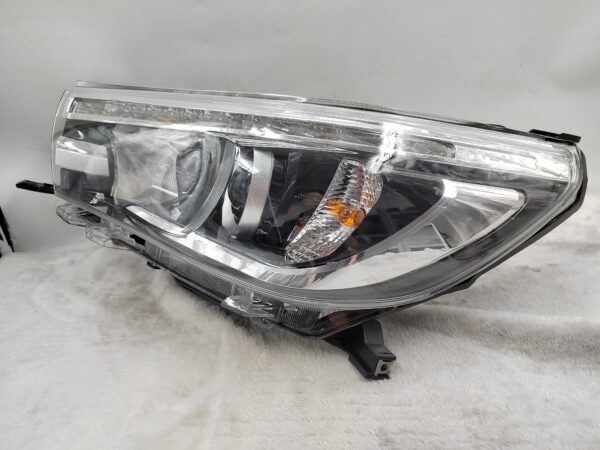 TOYOTA HILUX REVO 2015-2019 LED L.H.S HEADLIGHT ASSEMBLY