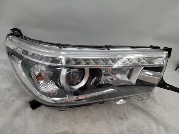 TOYOTA HILUX REVO 2015-2019 LED R.H.S HEADLIGHT ASSEMBLY