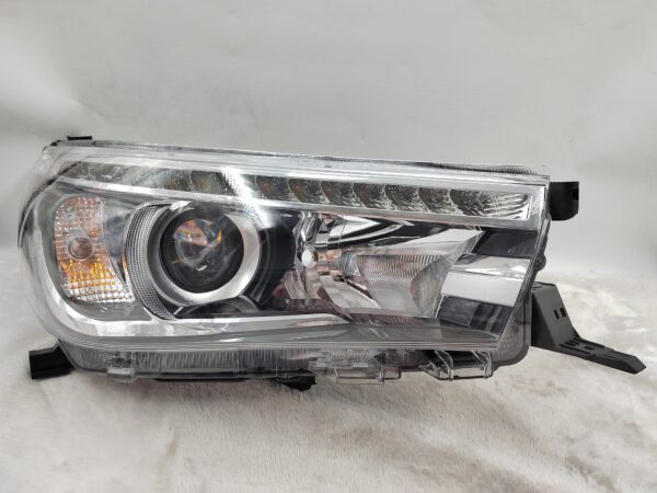 TOYOTA HILUX REVO 2015-2019 LED R.H.S HEADLIGHT ASSEMBLY