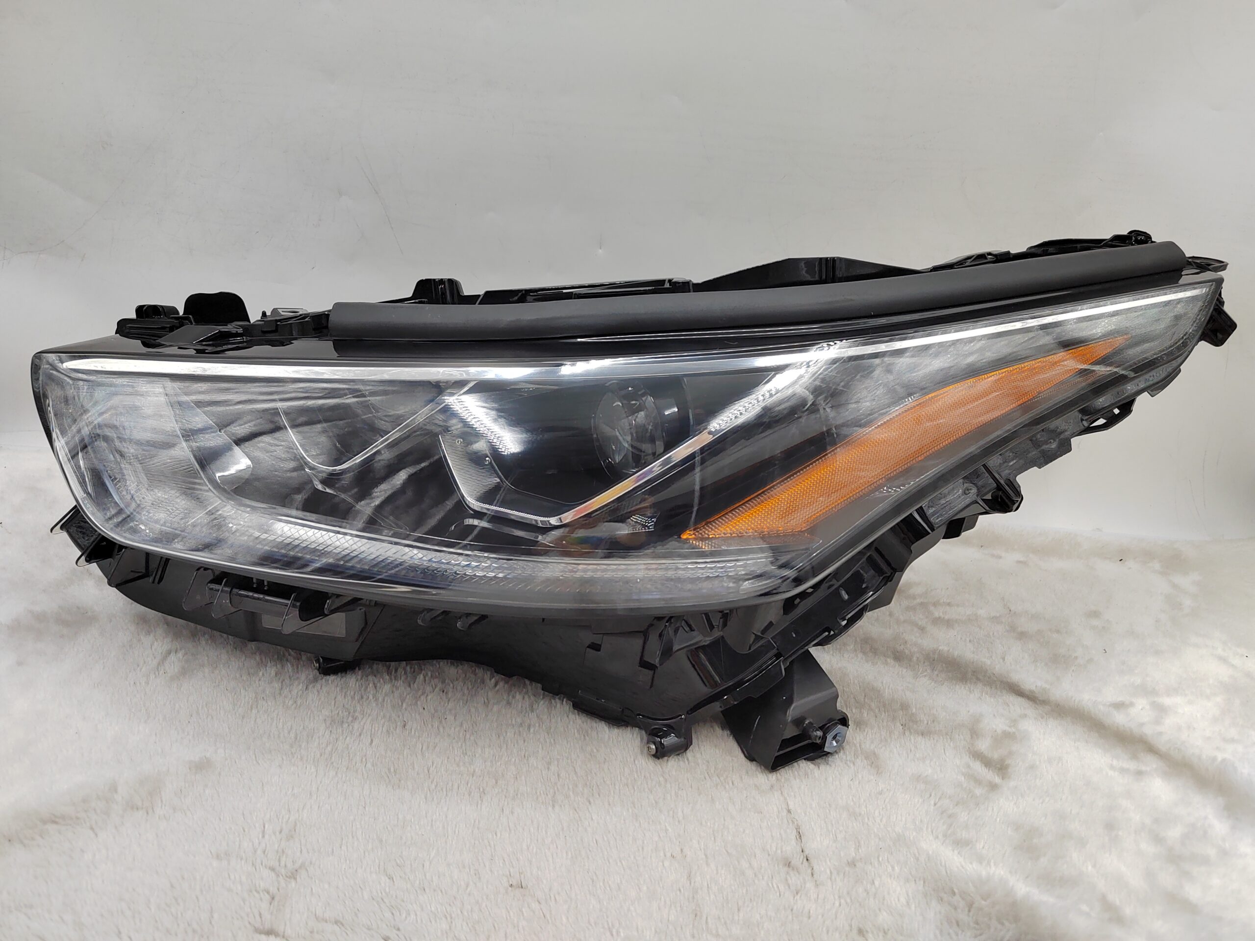 TOYOTA KLUGER 2020-2023 LENS LED L.H.S HEADLIGHT ASSEMBLY