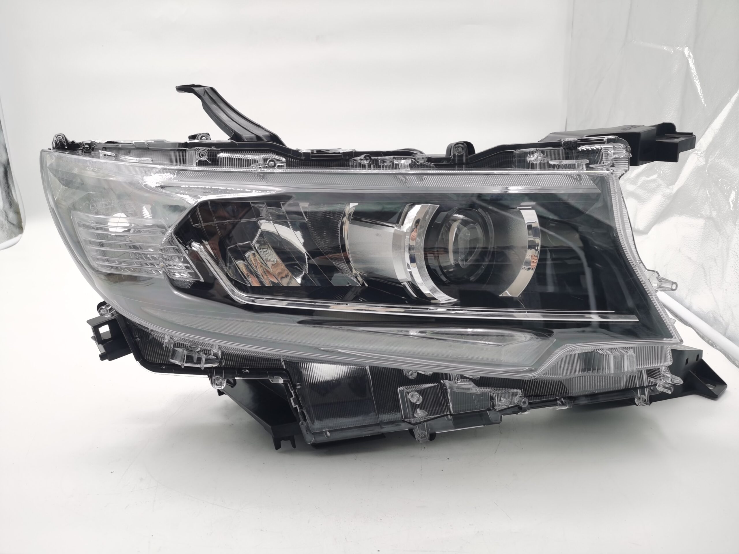 TOYOTA LANDCRUISER PRADO 150 GDJ150R 2018-2022 LED R.H.S HEADLIGHT ASSEMBLY