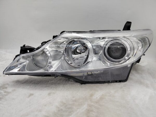 TOYOTA TARAGO/PREVIA ESTIMA 2009-2019 LENS HALOGEN L.H.S HEADLIGHT ASSEMBLY