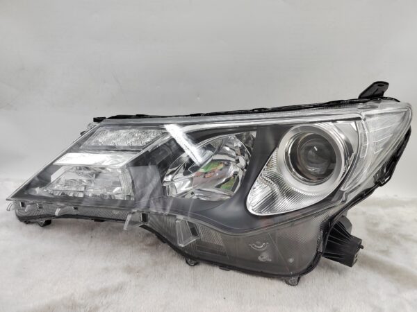 TOYOTA RAV4 IV XA40 2013-2015 HALOGEN L.H.S HEADLIGHT ASSEMBLY