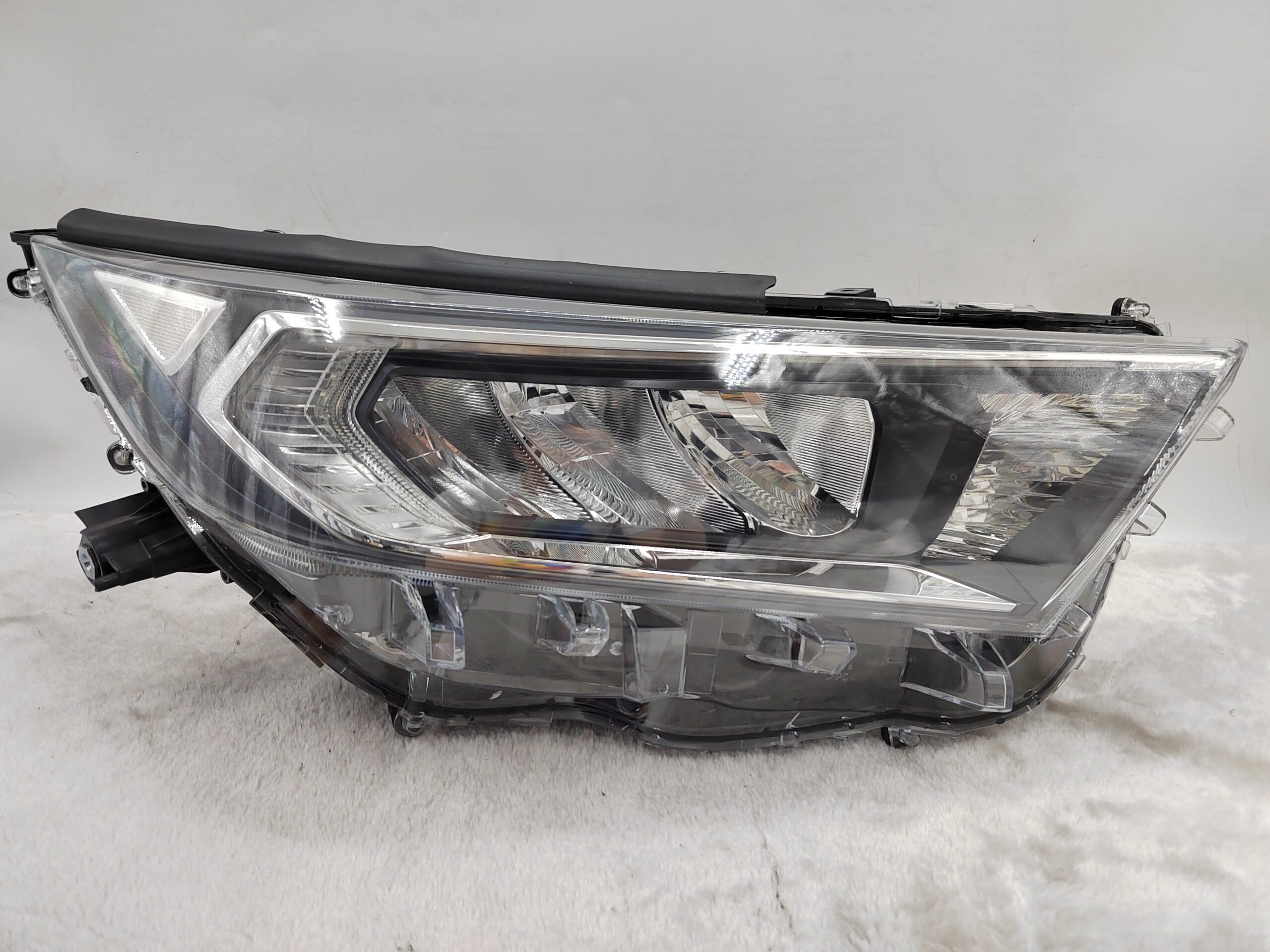 TOYOTA RAV4 V XA50 2019-2021 LED R.H.S HEADLIGHT ASSEMBLY