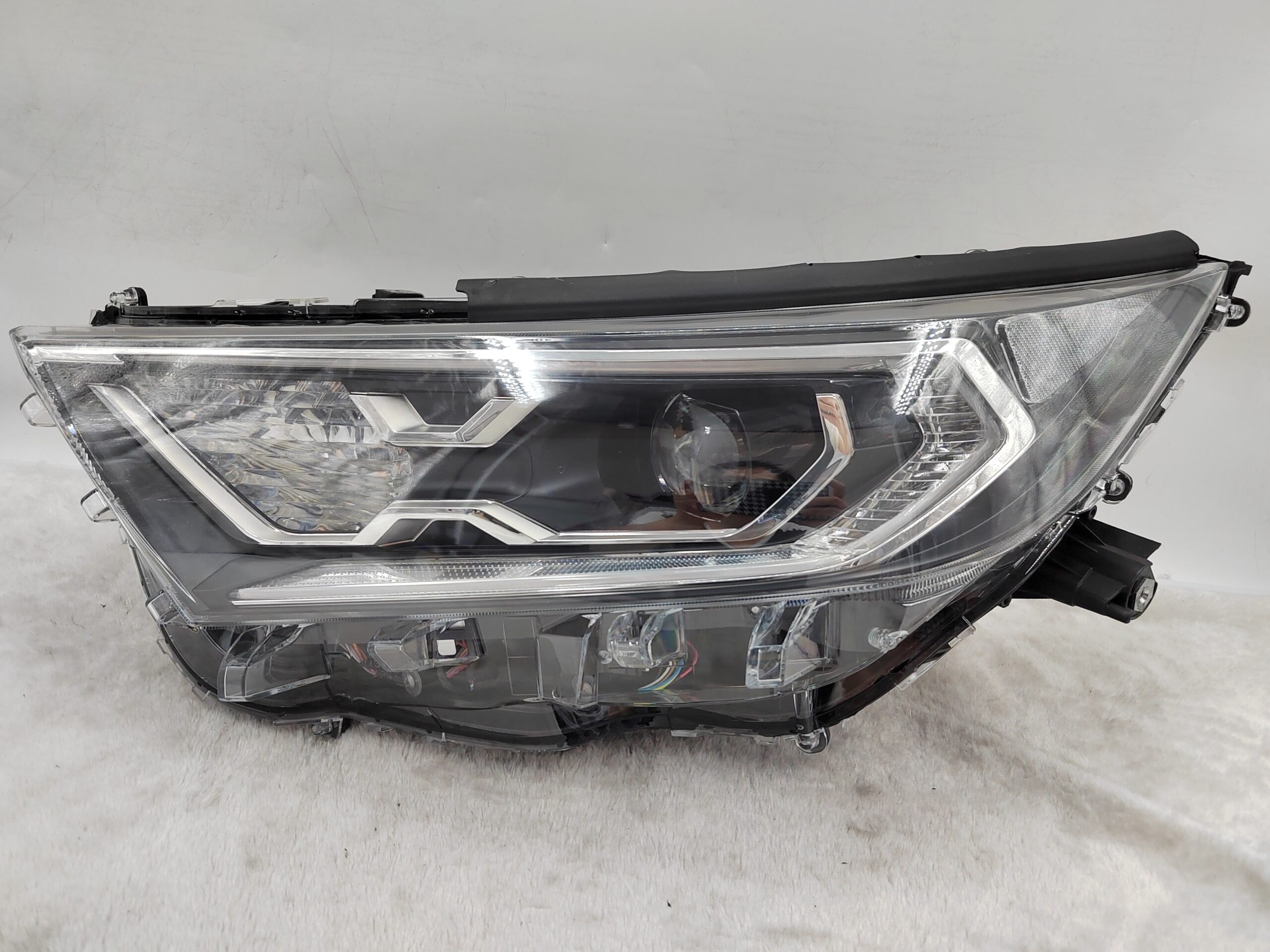 TOYOTA RAV4 V XA50 2019-2021 LENS LED L.H.S HEADLIGHT ASSEMBLY