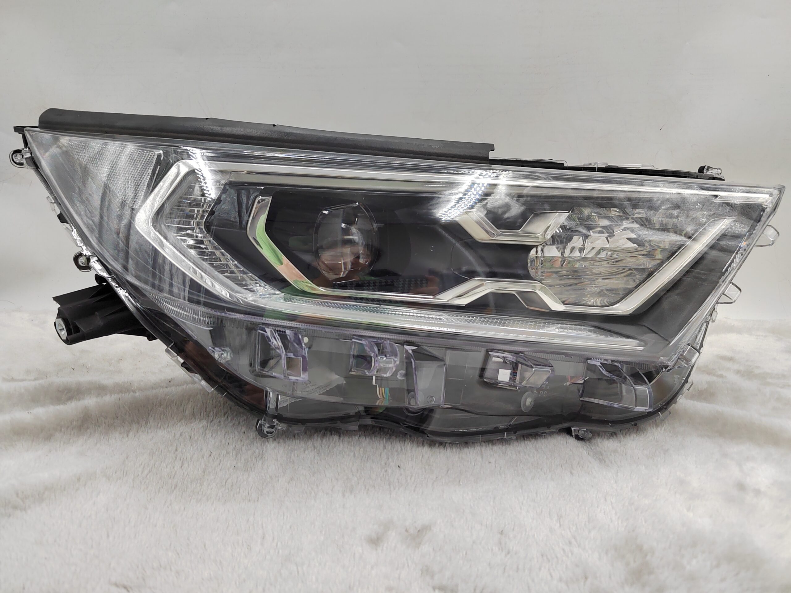 TOYOTA RAV4 V XA50 2019-2021 LED R.H.S HEADLIGHT ASSEMBLY