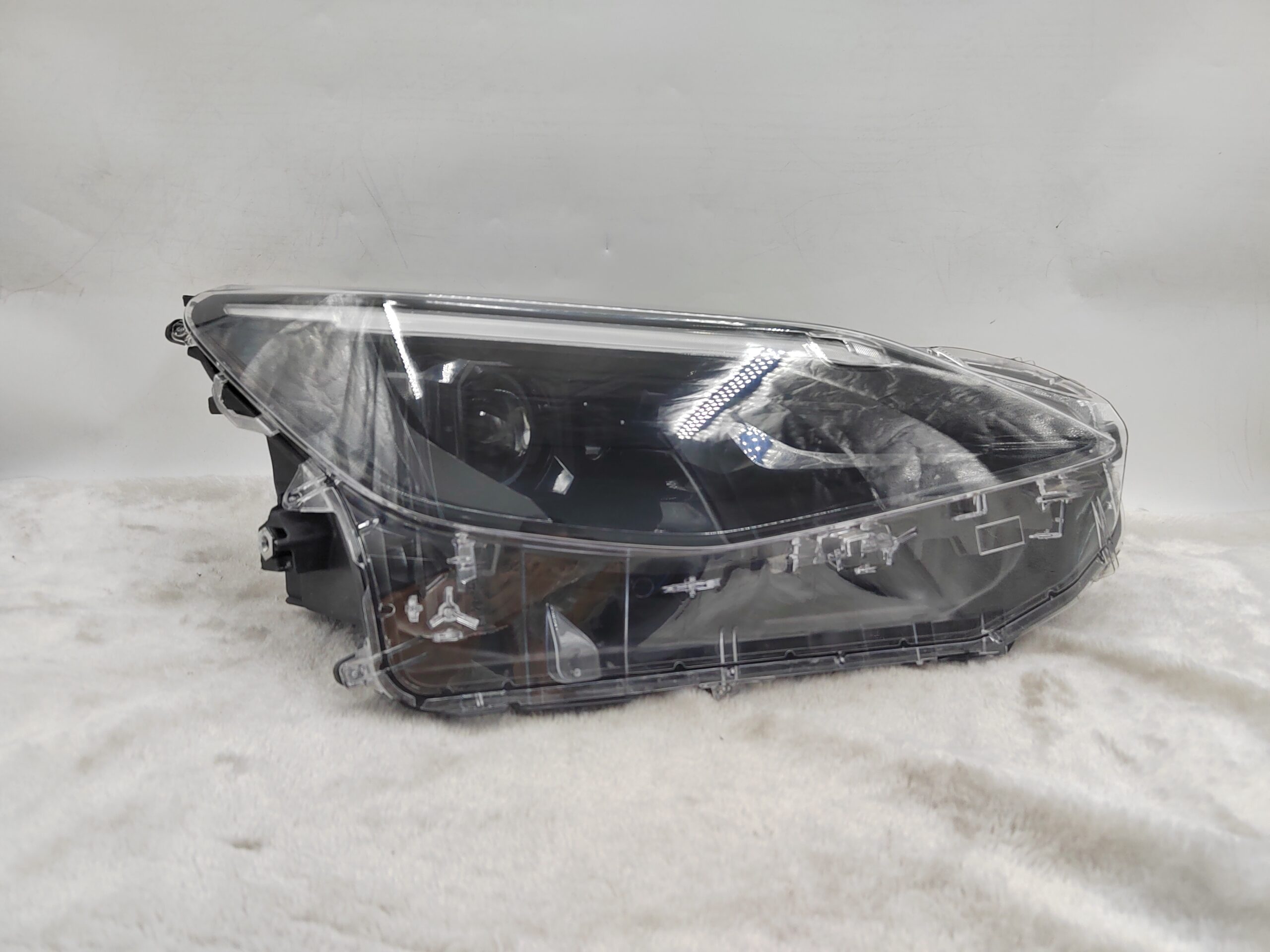 TOYOTA YARIS CROSS MXPB10 2020-2023 LED R.H.S HEADLIGHT ASSEMBLY