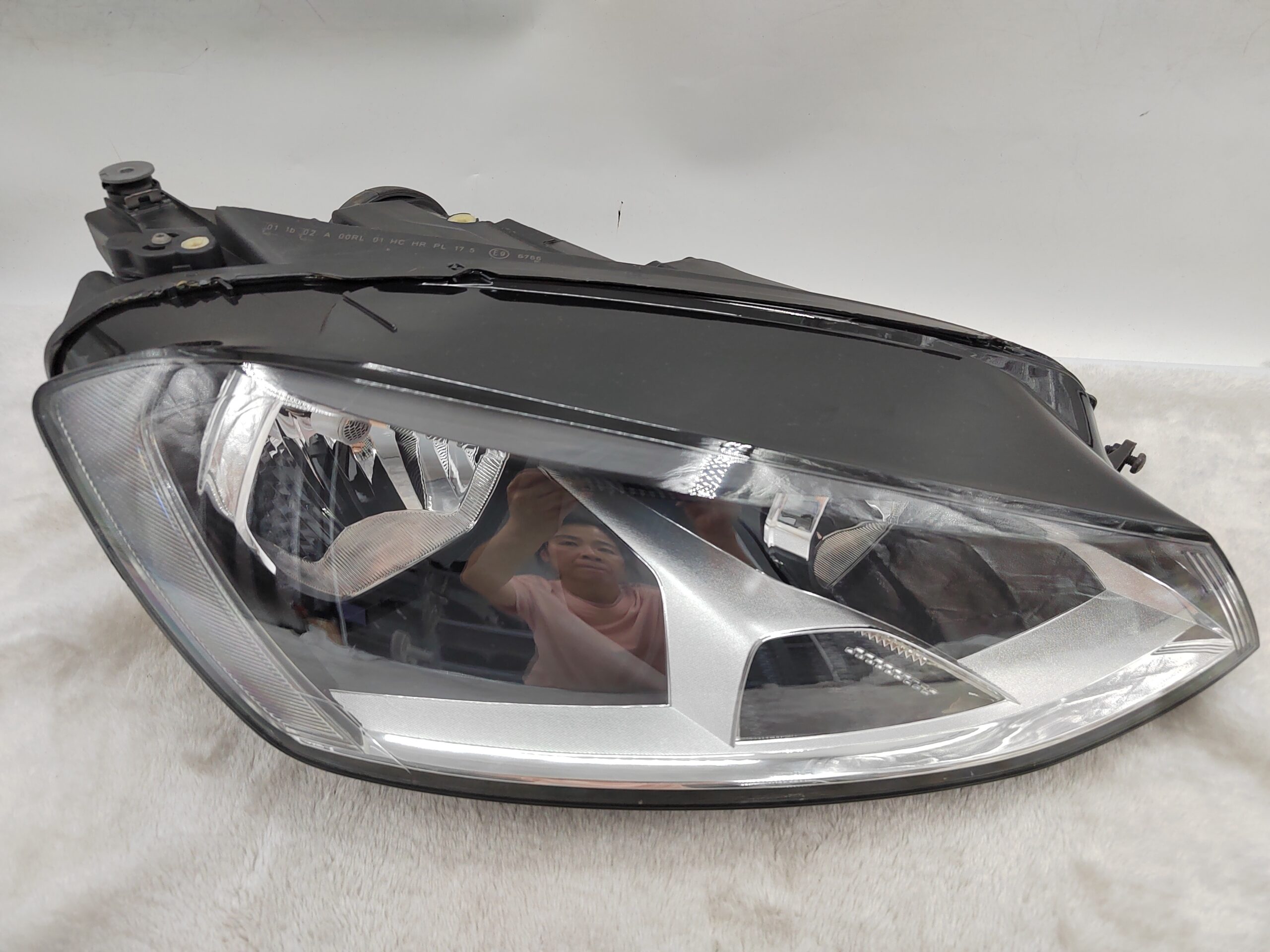 VOLKSWAGEN GOLF MK7 2014-2016 HALOGEN R.H.S HEADLIGHT ASSEMBLY