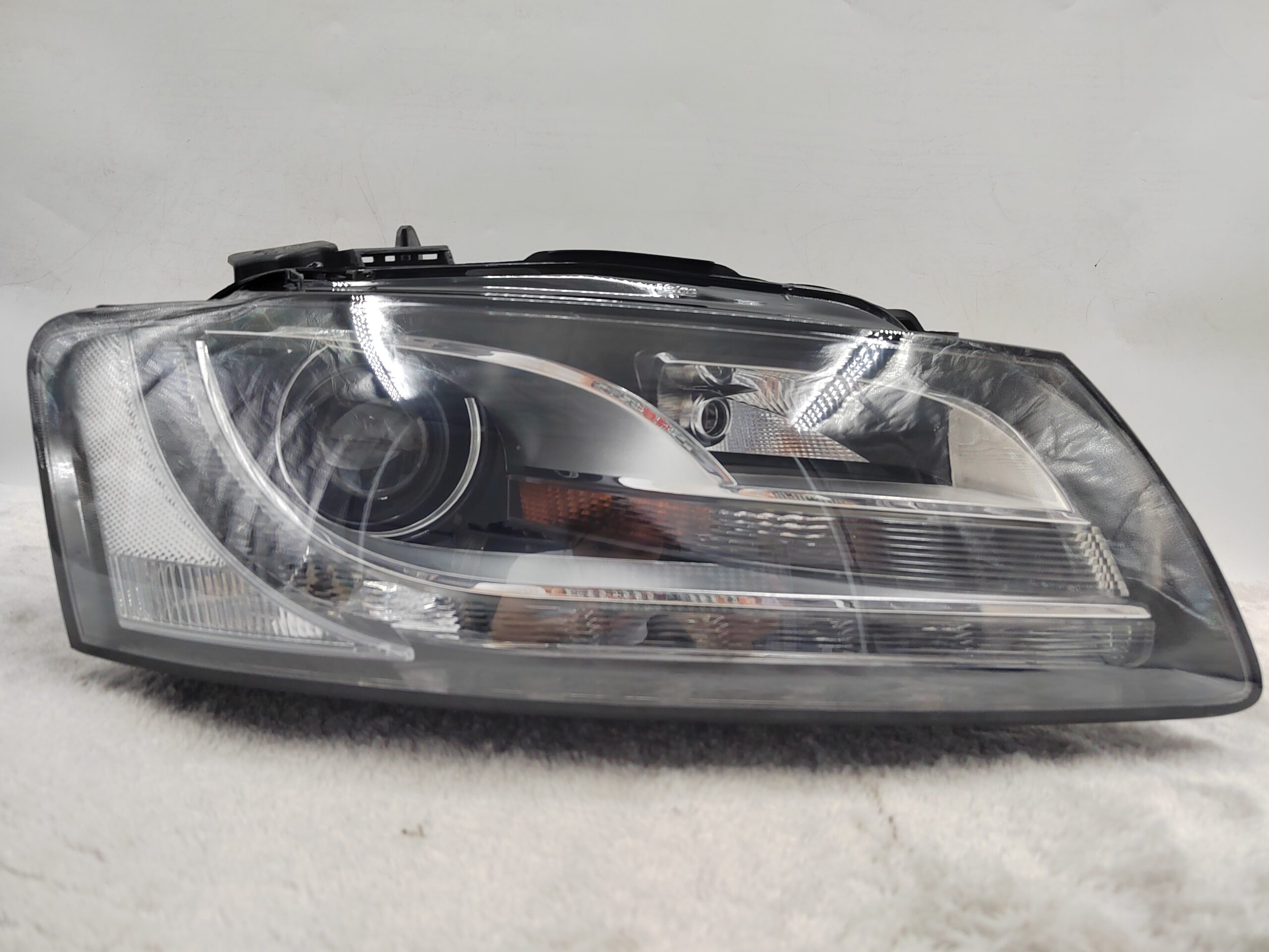 AUDI A5/S5 B8 2007-2011 XENON R.H.S HEADLIGHT ASSEMBLY