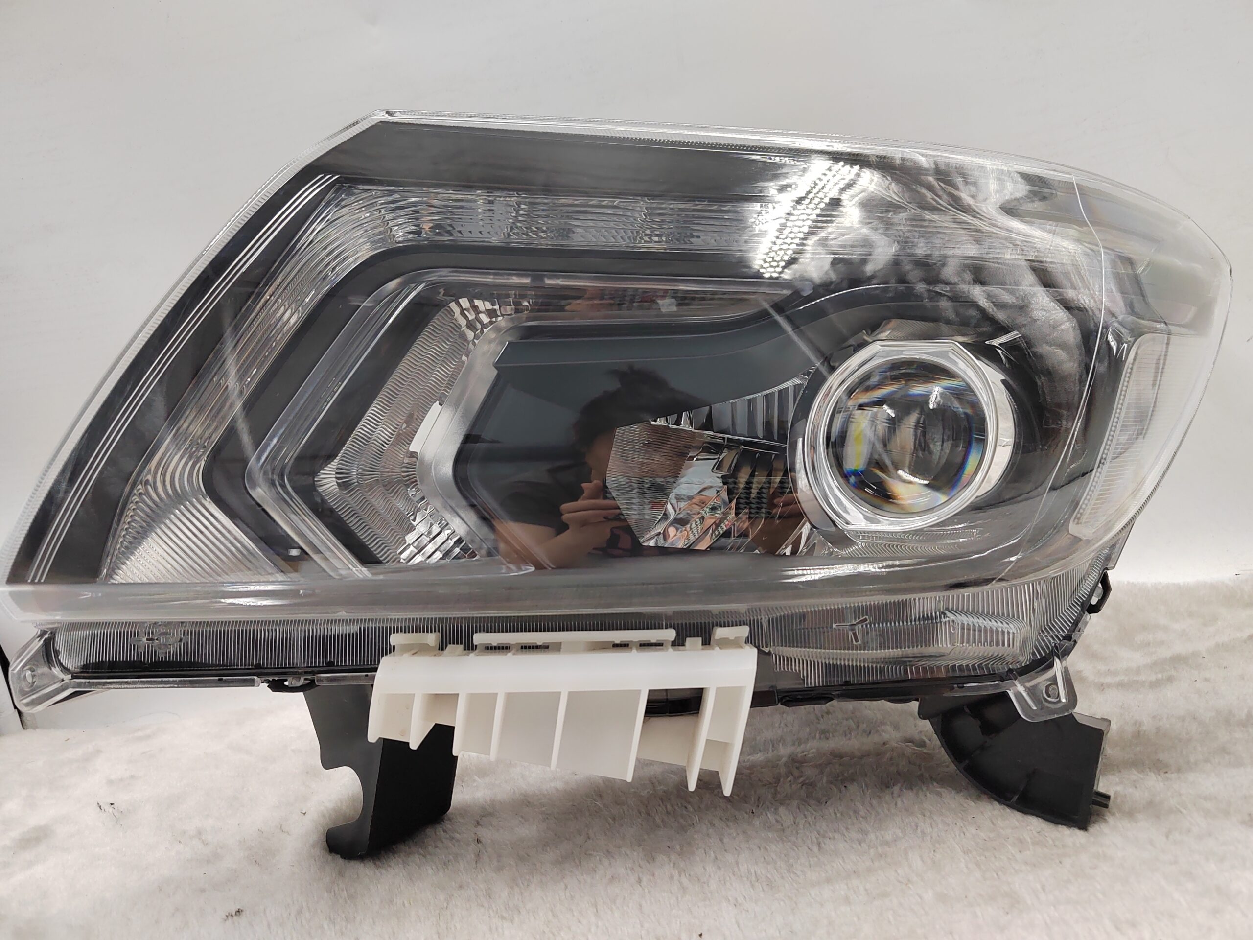 NISSAN NAVARA NP300 2015-2020 LED L.H.S HEADLIGHT ASSEMBLY