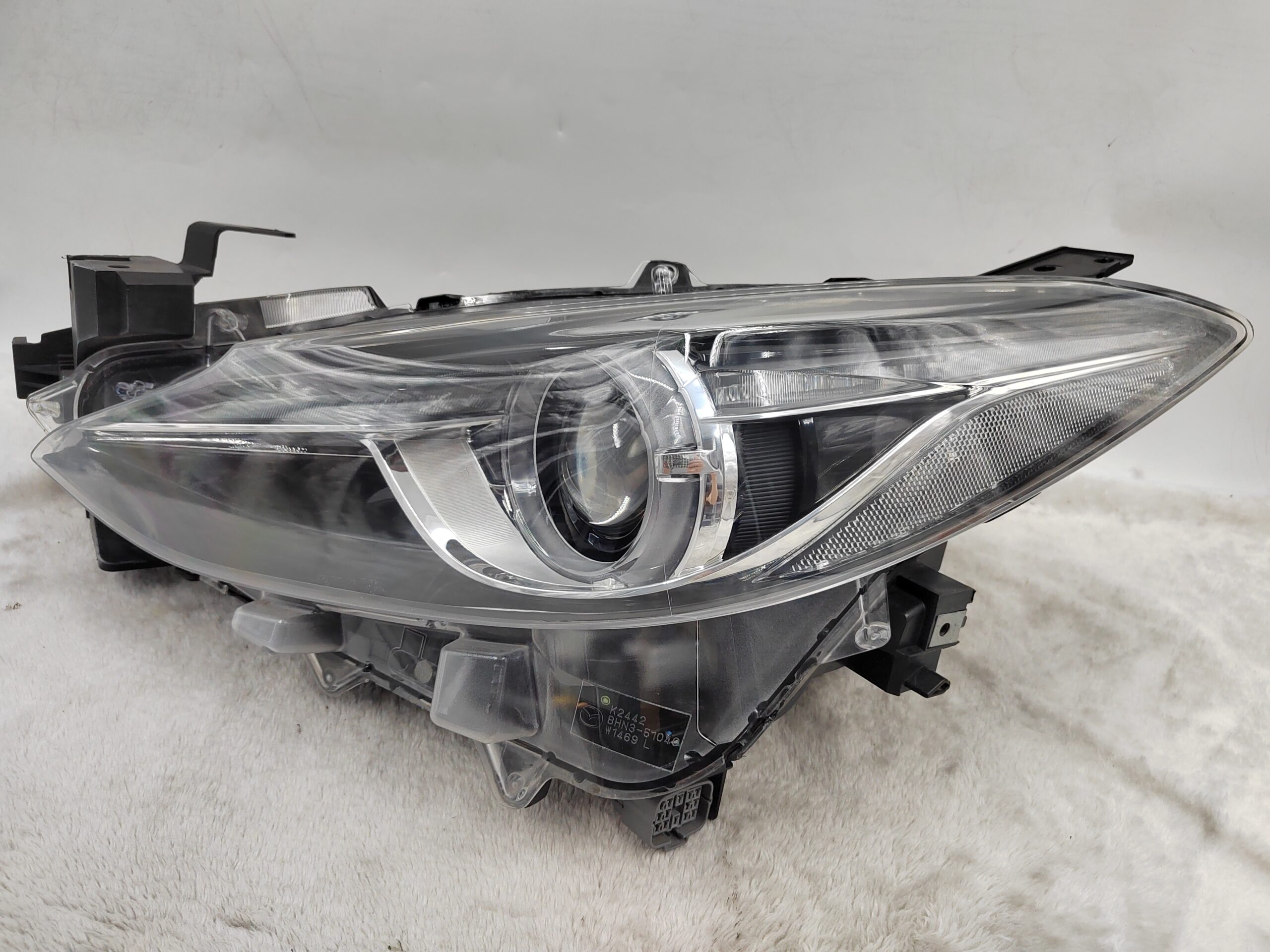 MAZDA 3 2013-2017 XENON LED L.H.S HEADLIGHT ASSEMBLY