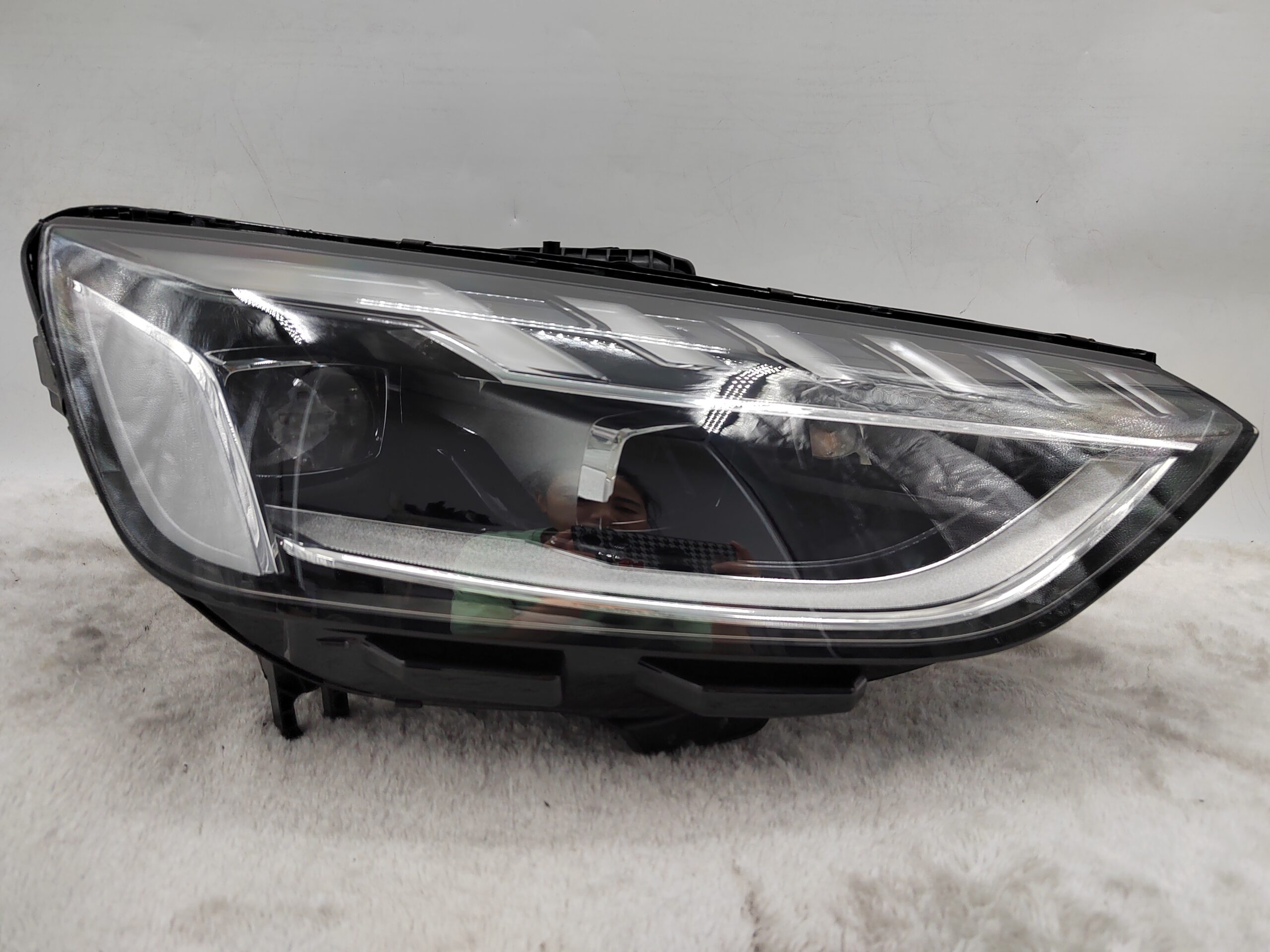 AUDI A4 2020-2023 LED R.H.S HEADLIGHT ASSEMBLY