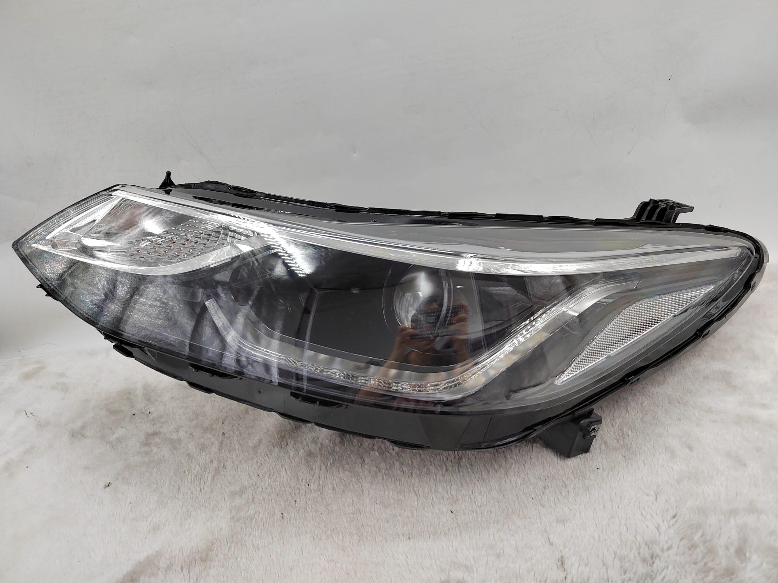 HOLDEN CRUZE 2021-2022 HALOGEN L.H.S HEADLIGHT ASSEMBLY