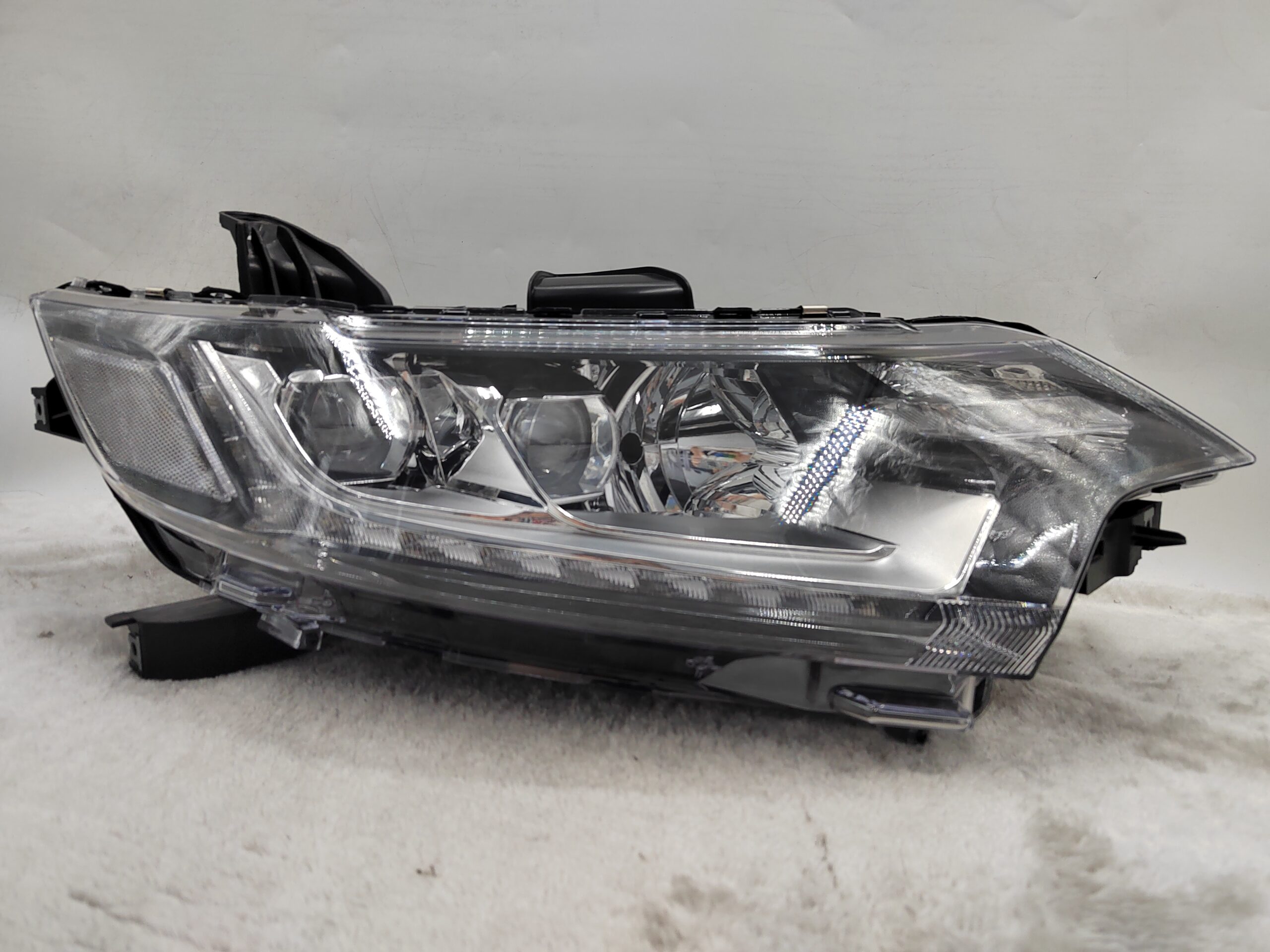 MITSUBISHI OUTLANDER 2016-2020 LED R.H.S HEADLIGHT ASSEMBLY