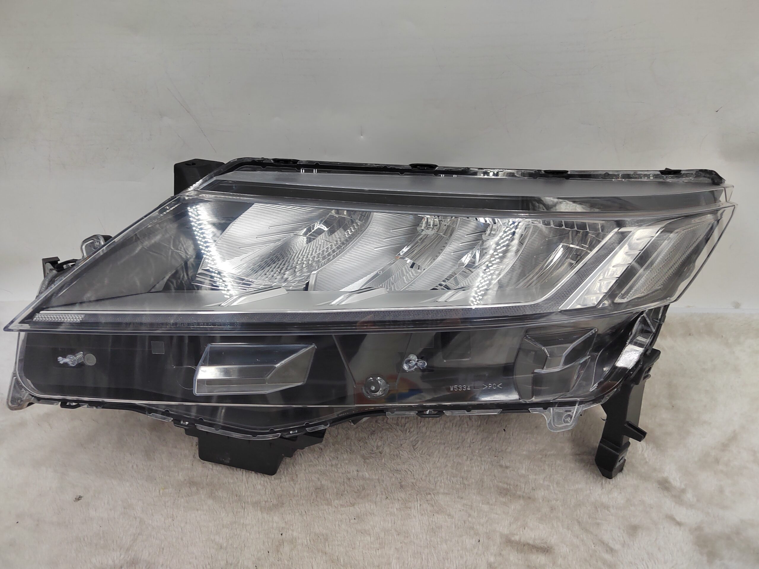 MITSUBISHI ASX 2019-2022 LED L.H.S HEADLIGHT ASSEMBLY