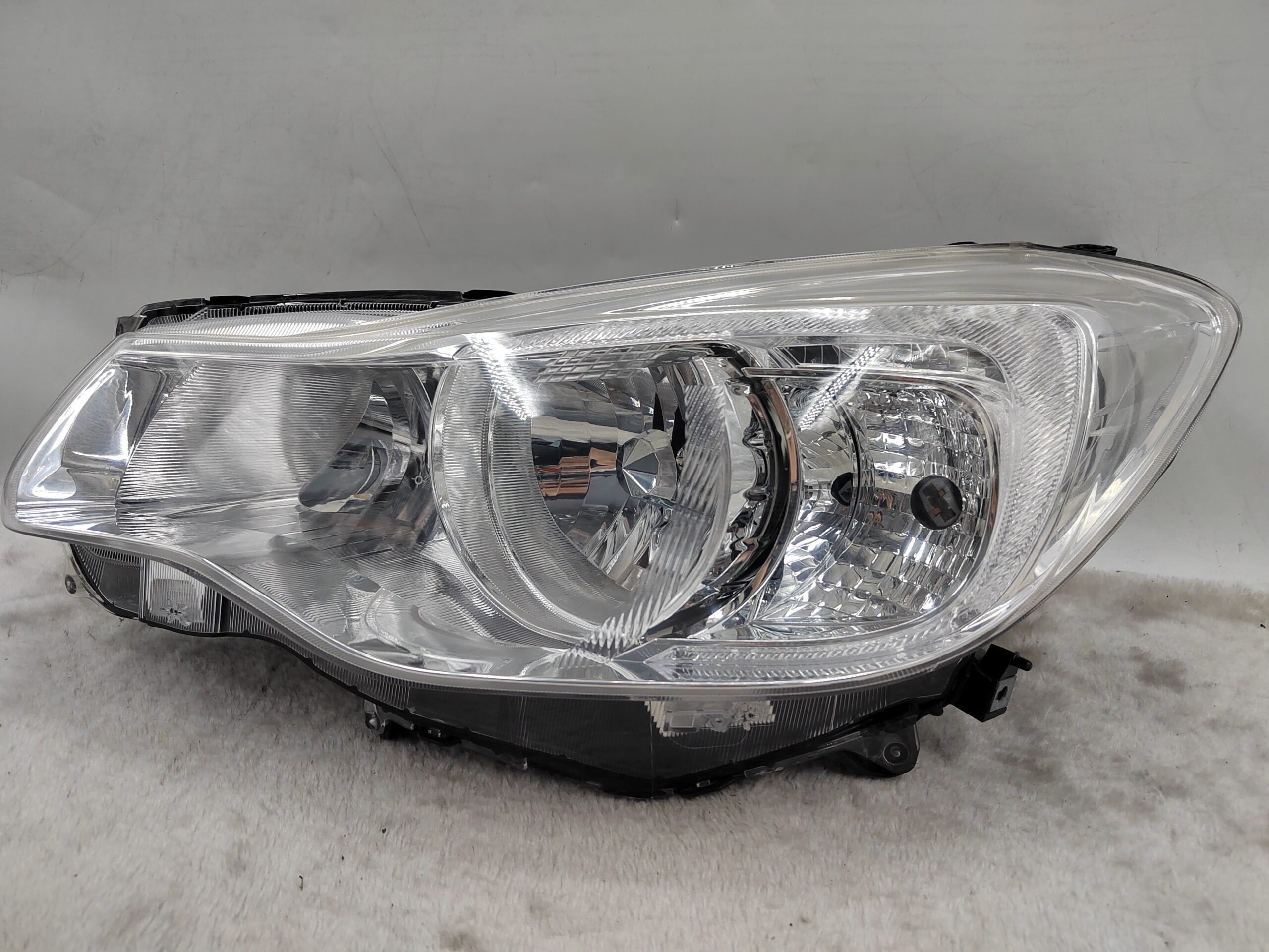 SUBARU IMPREZA XV 2012-2016 HALOGEN L.H.S HEADLIGHT ASSEMBLY