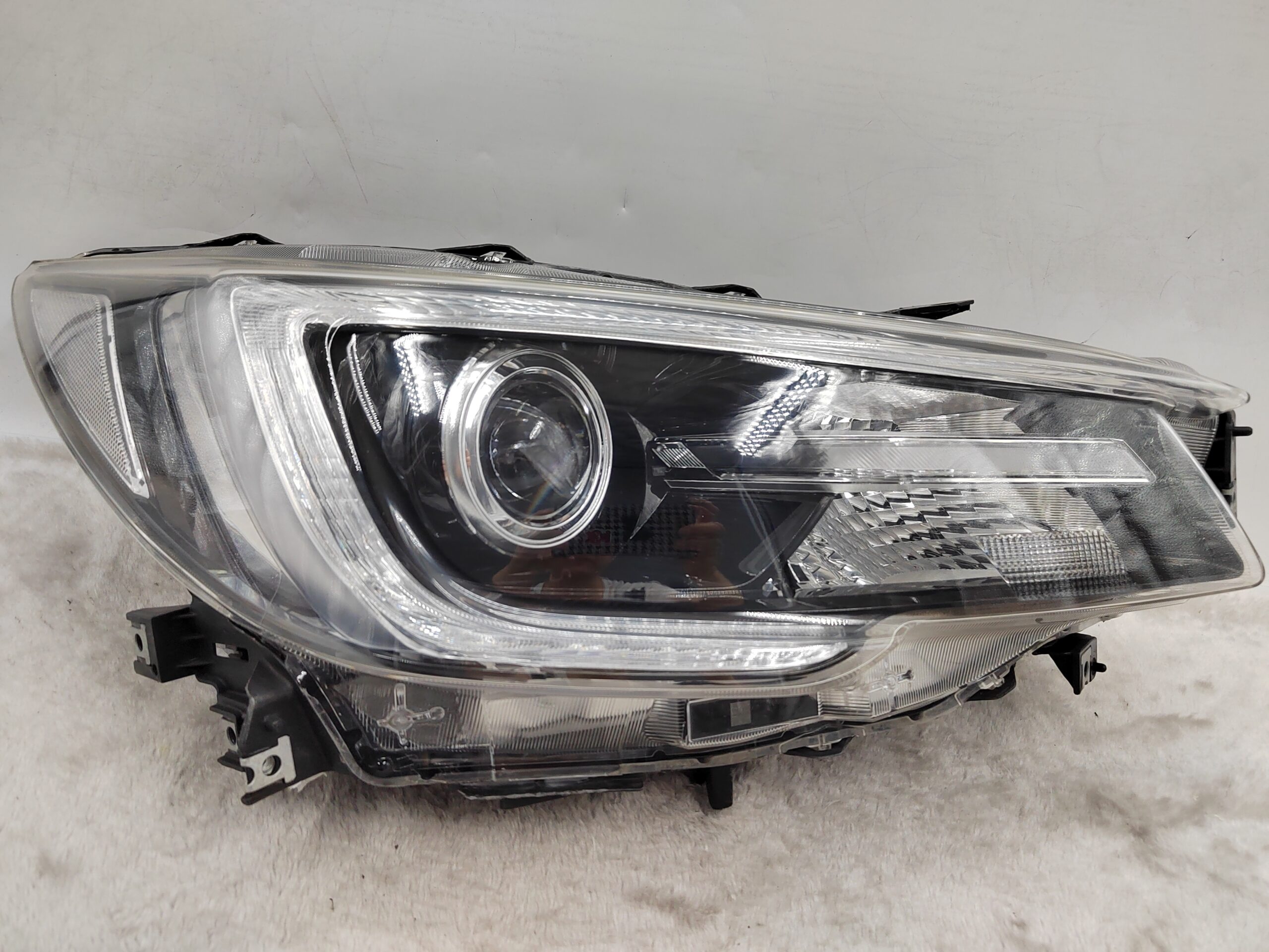 SUBARU LIBERTY OUTBACK 2018-2019 LED R.H.S HEADLIGHT ASSEMBLY