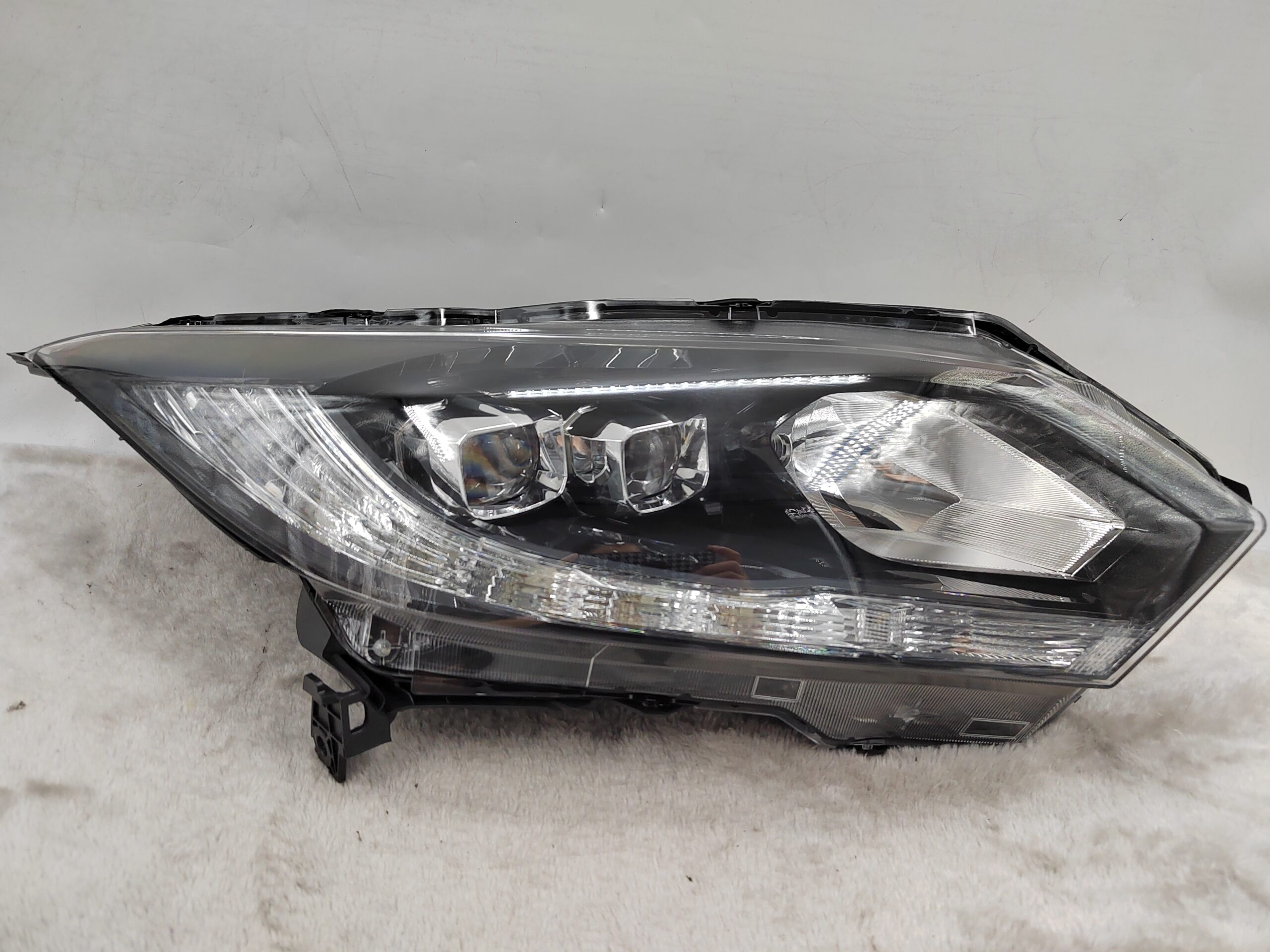 HONDA HR-V 2015-2018 LED R.H.S HEADLIGHT ASSEMBLY