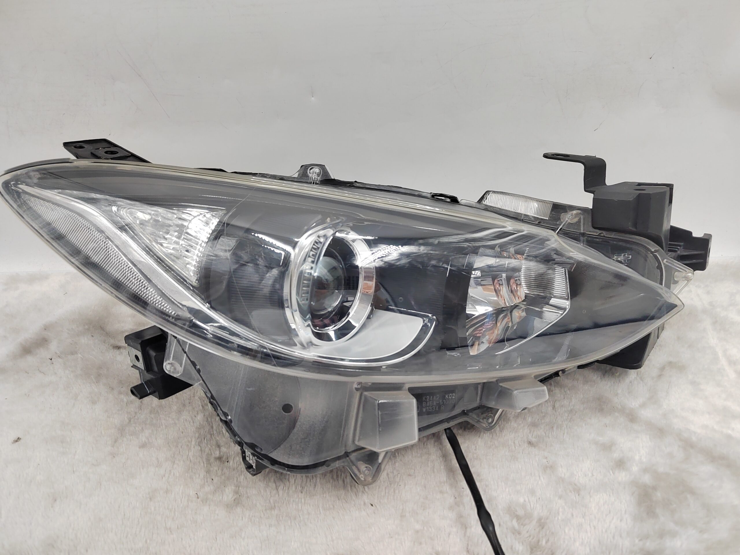 MAZDA 3 2014-2016 HALOGEN R.H.S HEADLIGHT ASSEMBLY