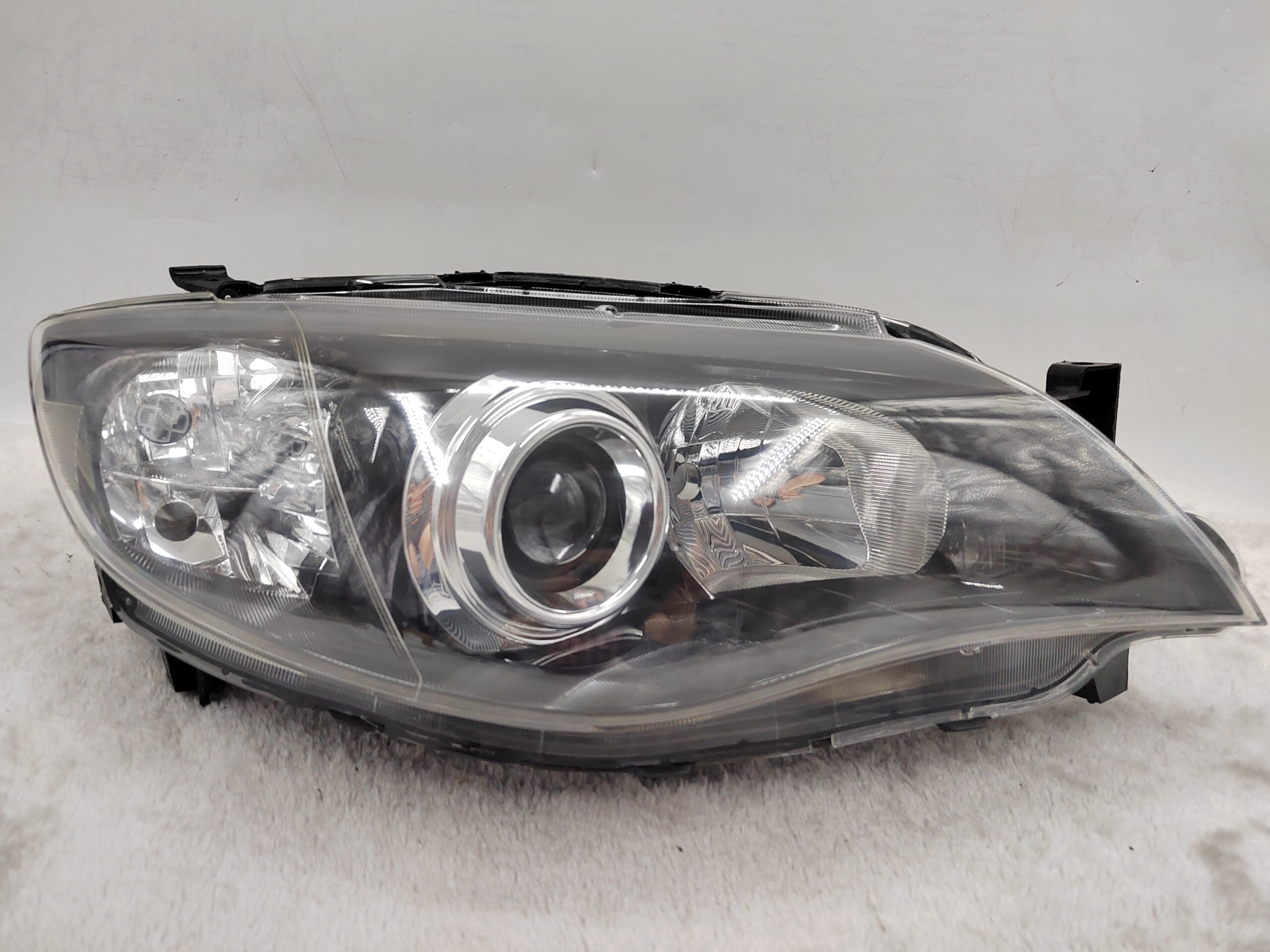 SUBARU IMPREZA 2008-2011 HALOGEN R.H.S HEADLIGHT ASSEMBLY