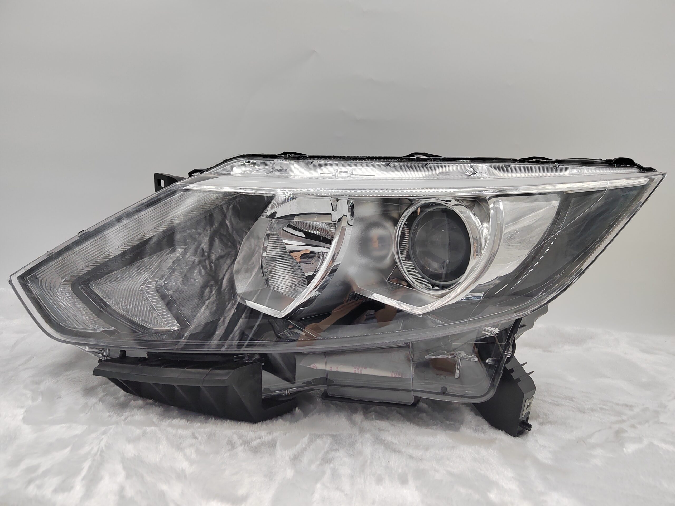 NISSAN QASHQAI J11 2014-2016 HALOGEN L.H.S HEADLIGHT ASSEMBLY