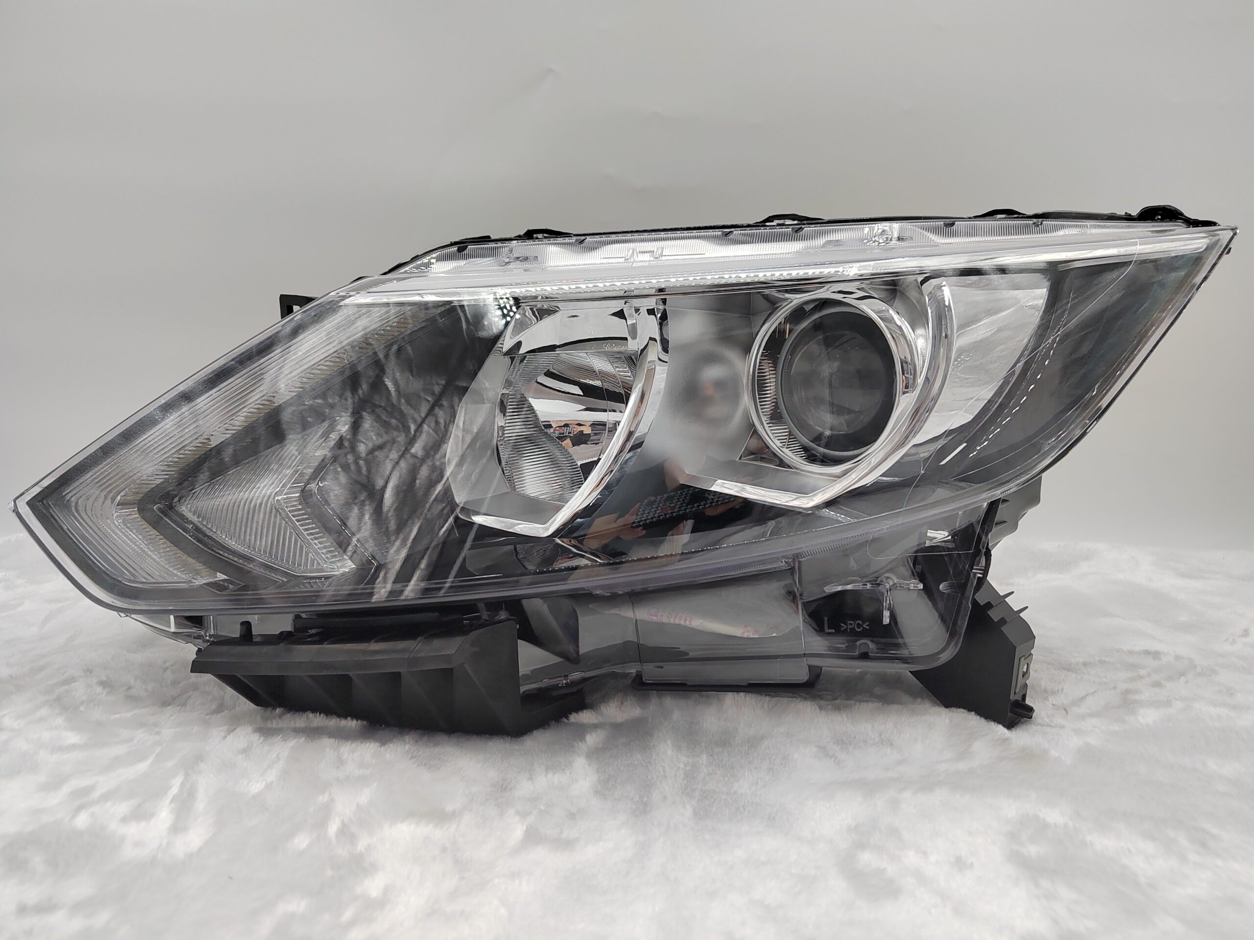 NISSAN QASHQAI J11 2014-2016 HALOGEN L.H.S HEADLIGHT ASSEMBLY