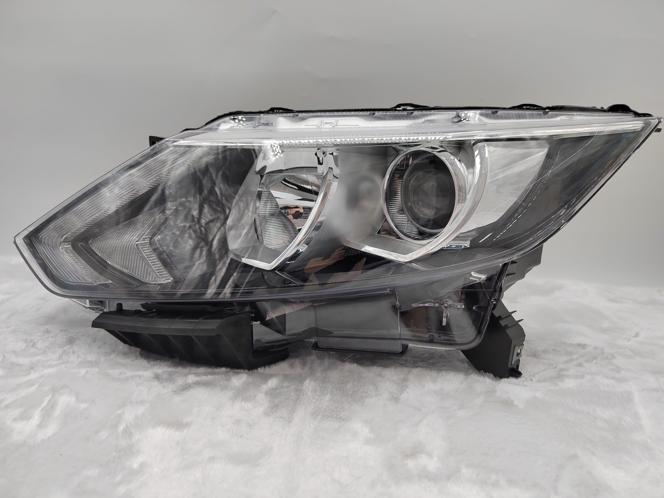 NISSAN QASHQAI J11 2014-2016 HALOGEN L.H.S HEADLIGHT ASSEMBLY