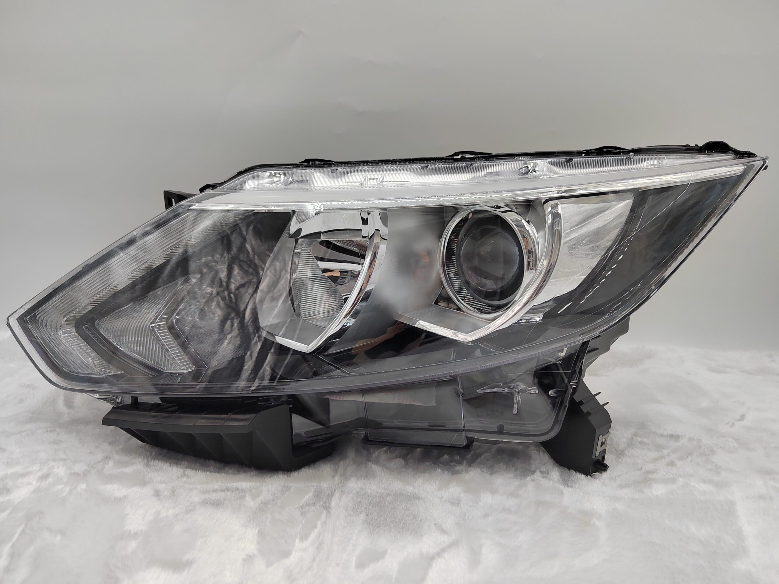 NISSAN QASHQAI J11 2014-2016 HALOGEN L.H.S HEADLIGHT ASSEMBLY