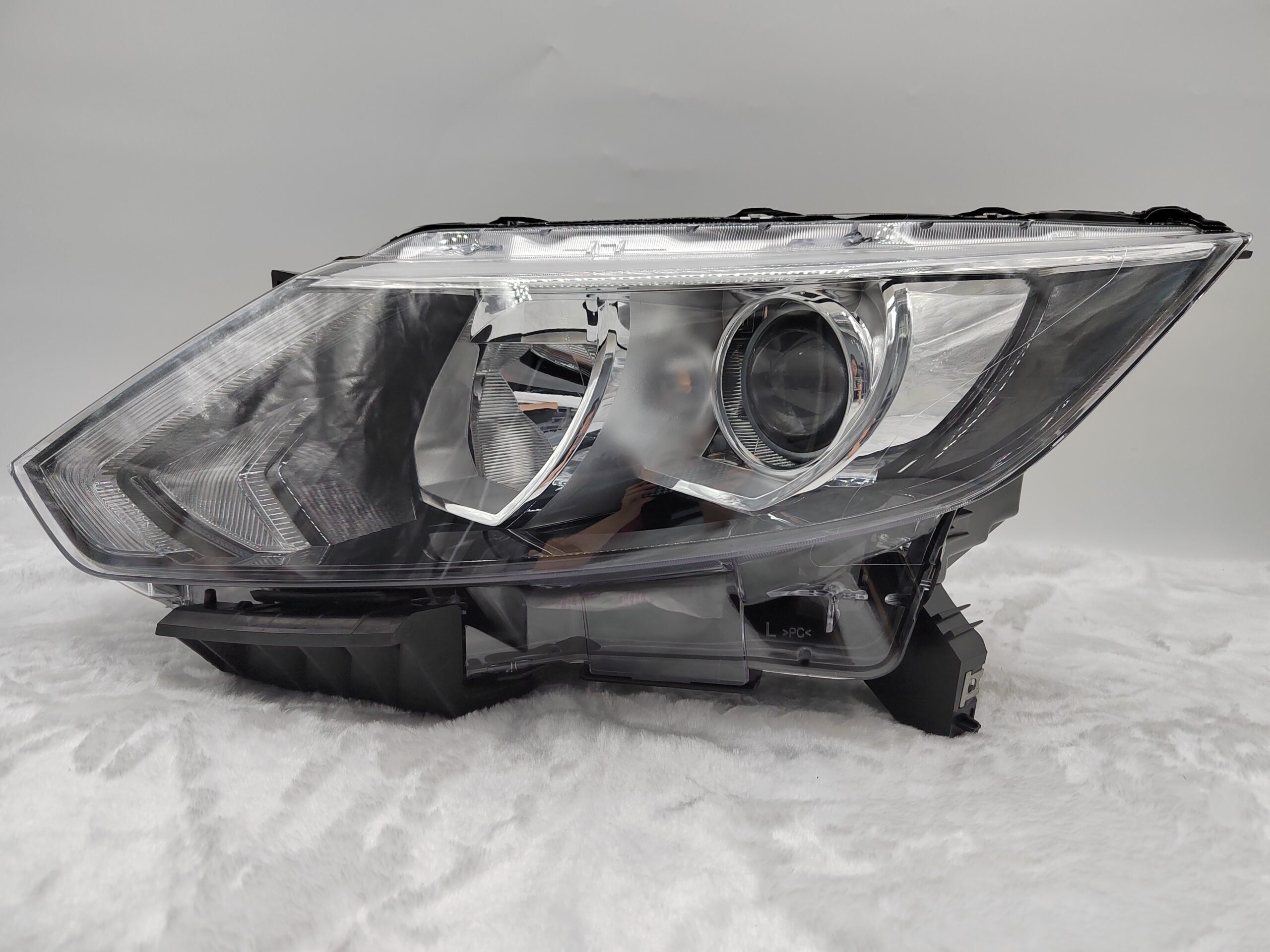 NISSAN QASHQAI J11 2014-2016 HALOGEN L.H.S HEADLIGHT ASSEMBLY