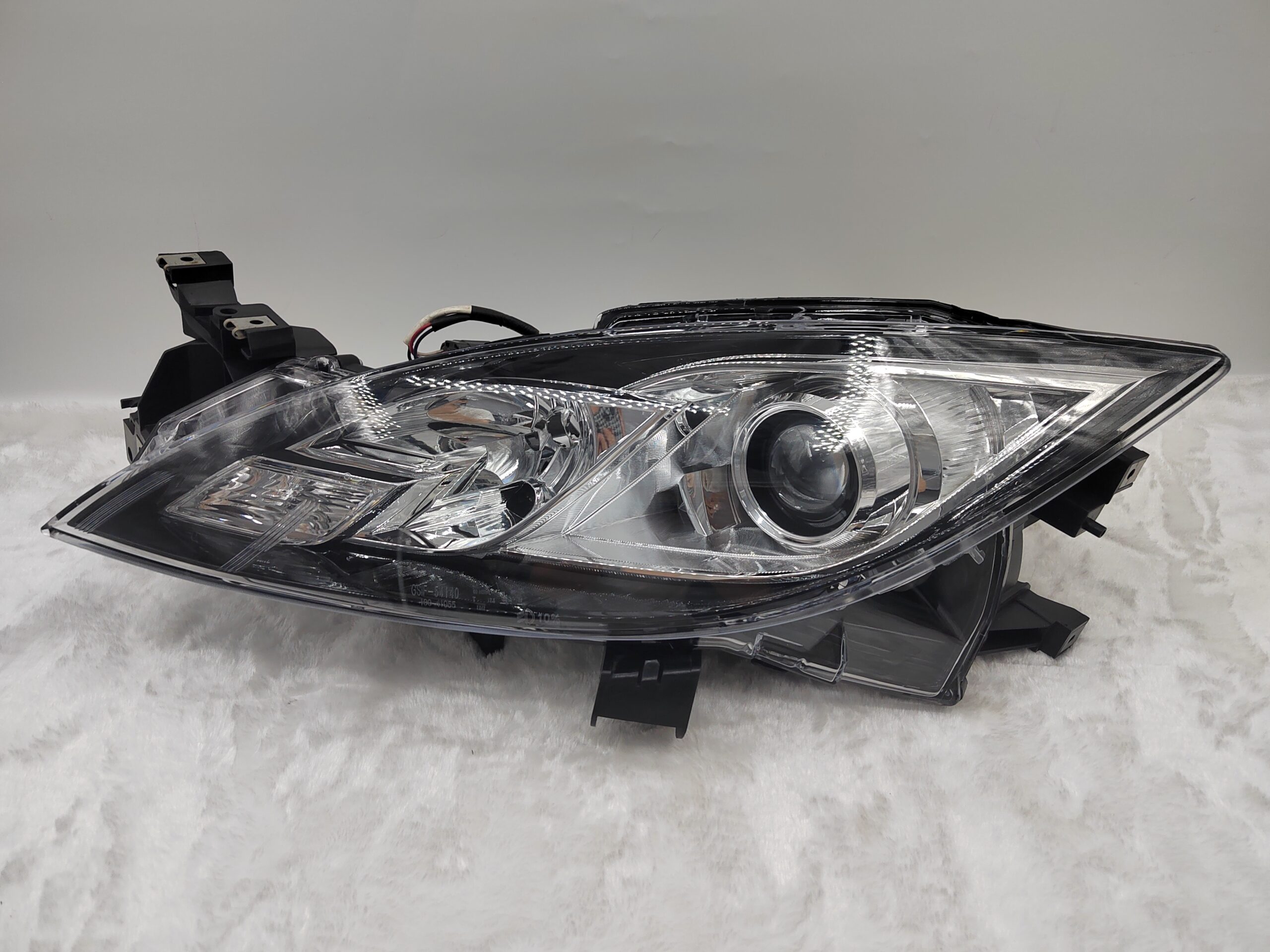 MAZDA 6 2009-2012 HALOGEN L.H.S HEADLIGHT ASSEMBLY