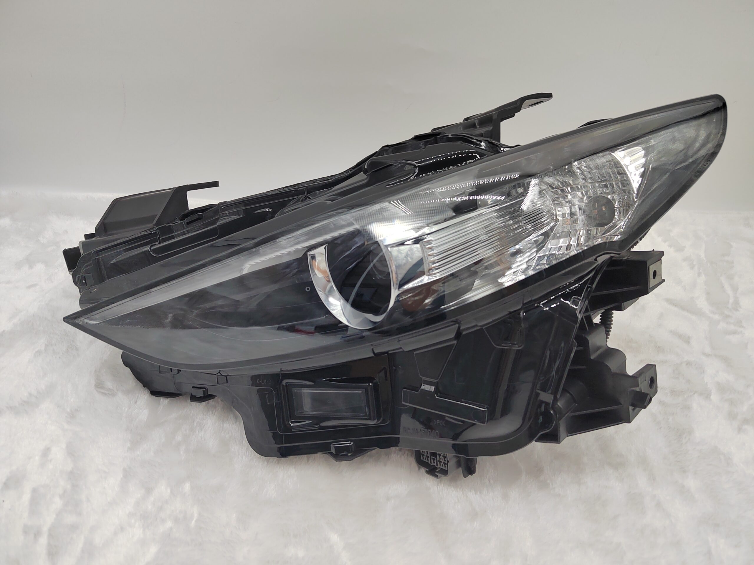 MAZDA 3 2019-2023 LED L.H.S HEADLIGHT ASSEMBLY