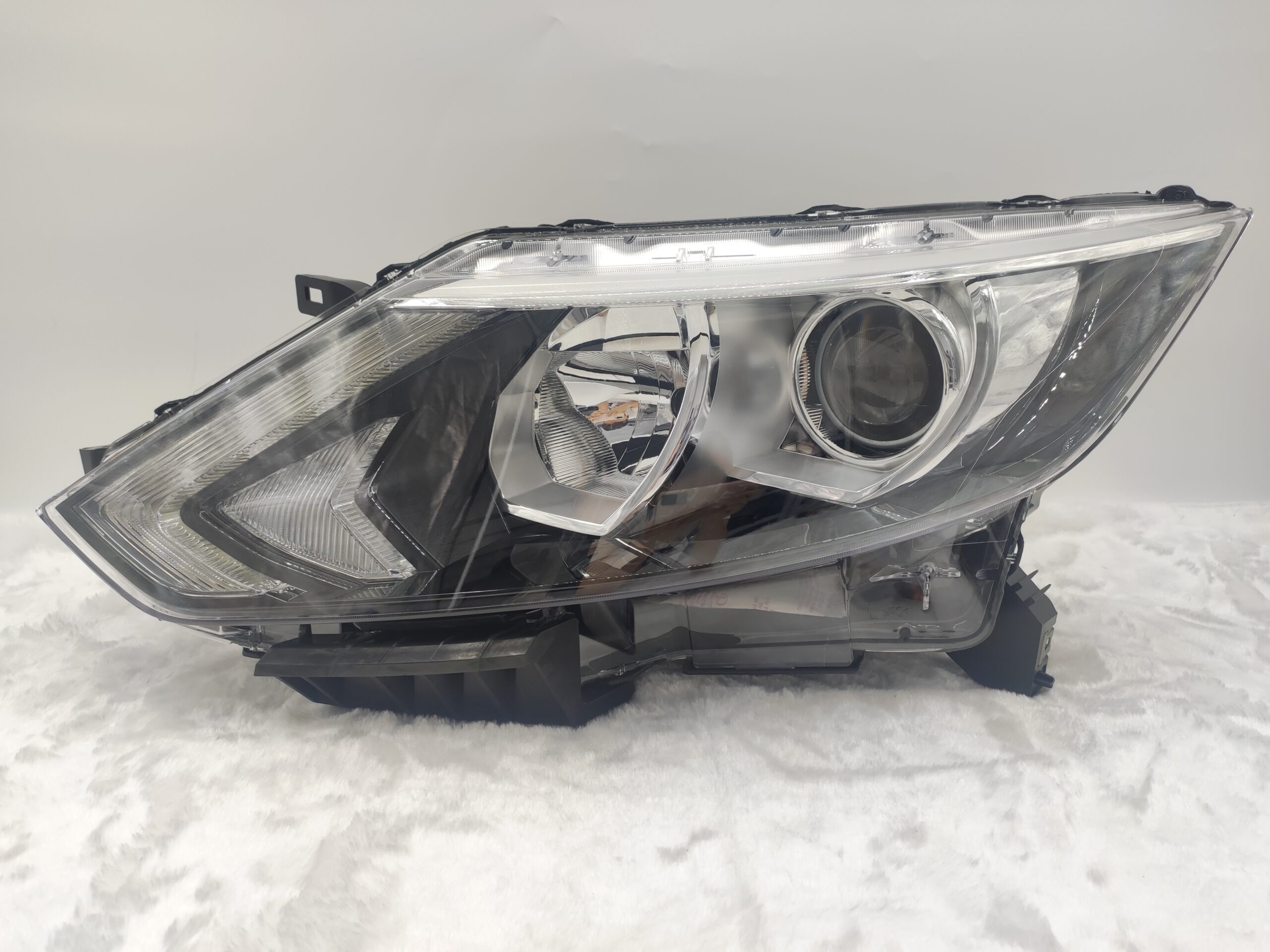 NISSAN QASHQAI J11 2014-2016 HALOGEN L.H.S HEADLIGHT ASSEMBLY