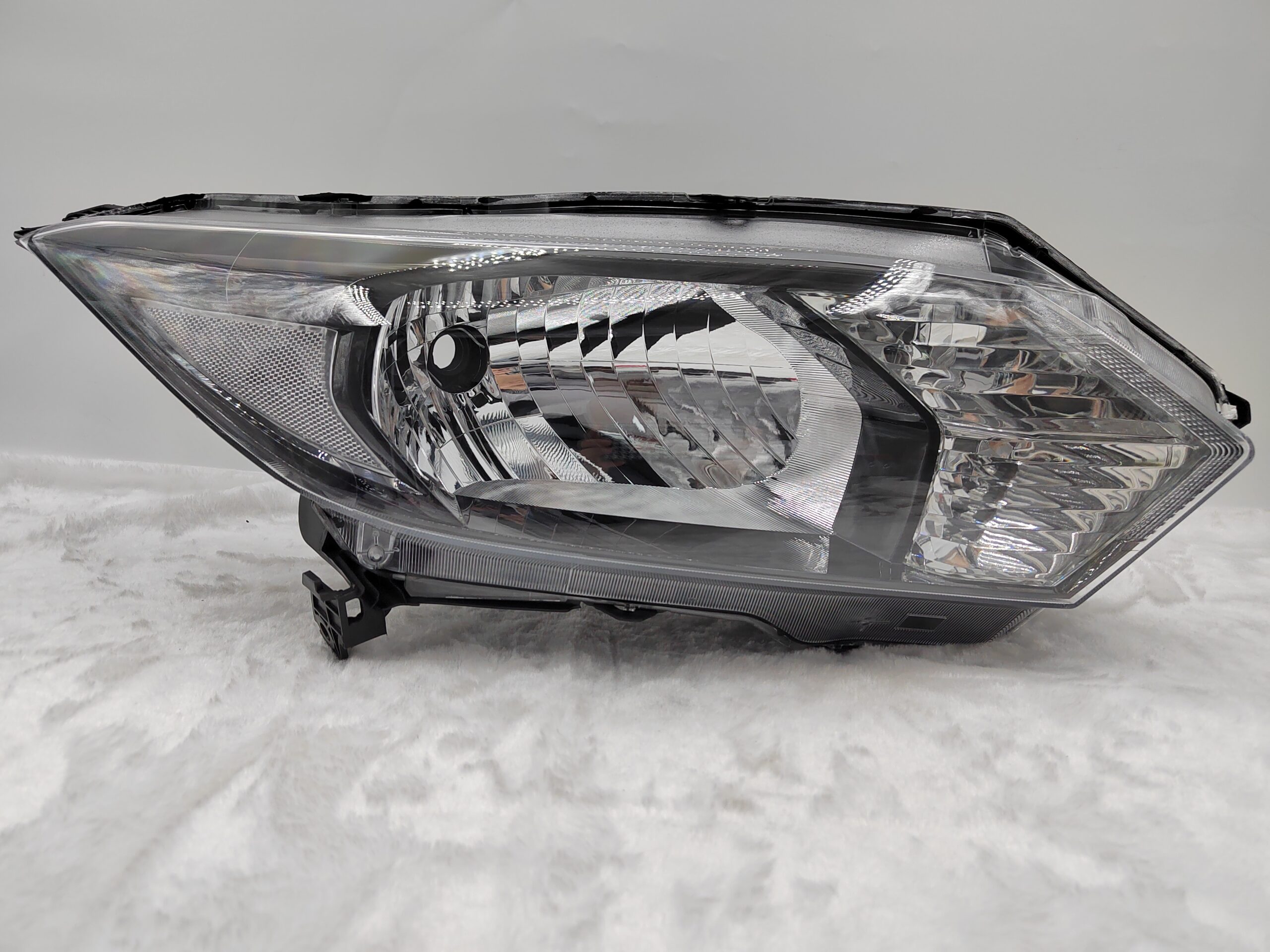 HONDA HR-V 2015-2018 HALOGEN R.H.S HEADLIGHT ASSEMBLY