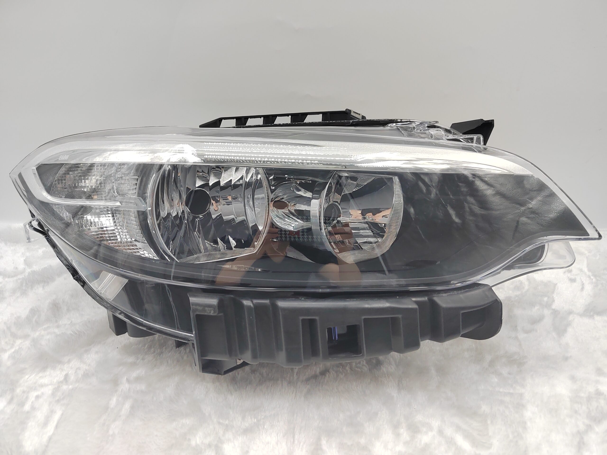 BMW 2 SERIES 2012-2014 HALOGEN R.H.S HEADLIGHT ASSEMBLY