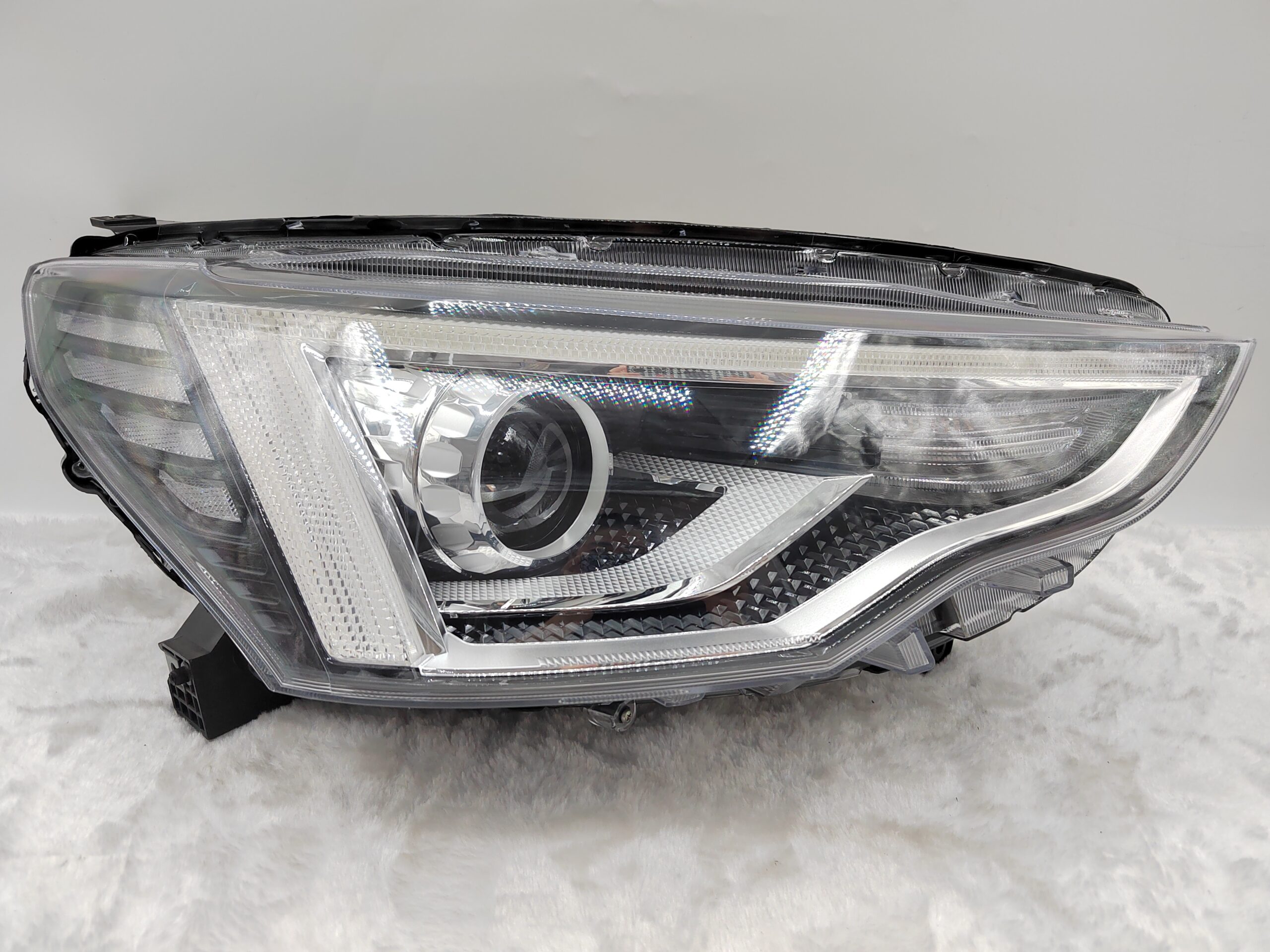 GREAT WALL HAVAL JOLION 2021-2023 HALOGEN R.H.S HEADLIGHT ASSEMBLY