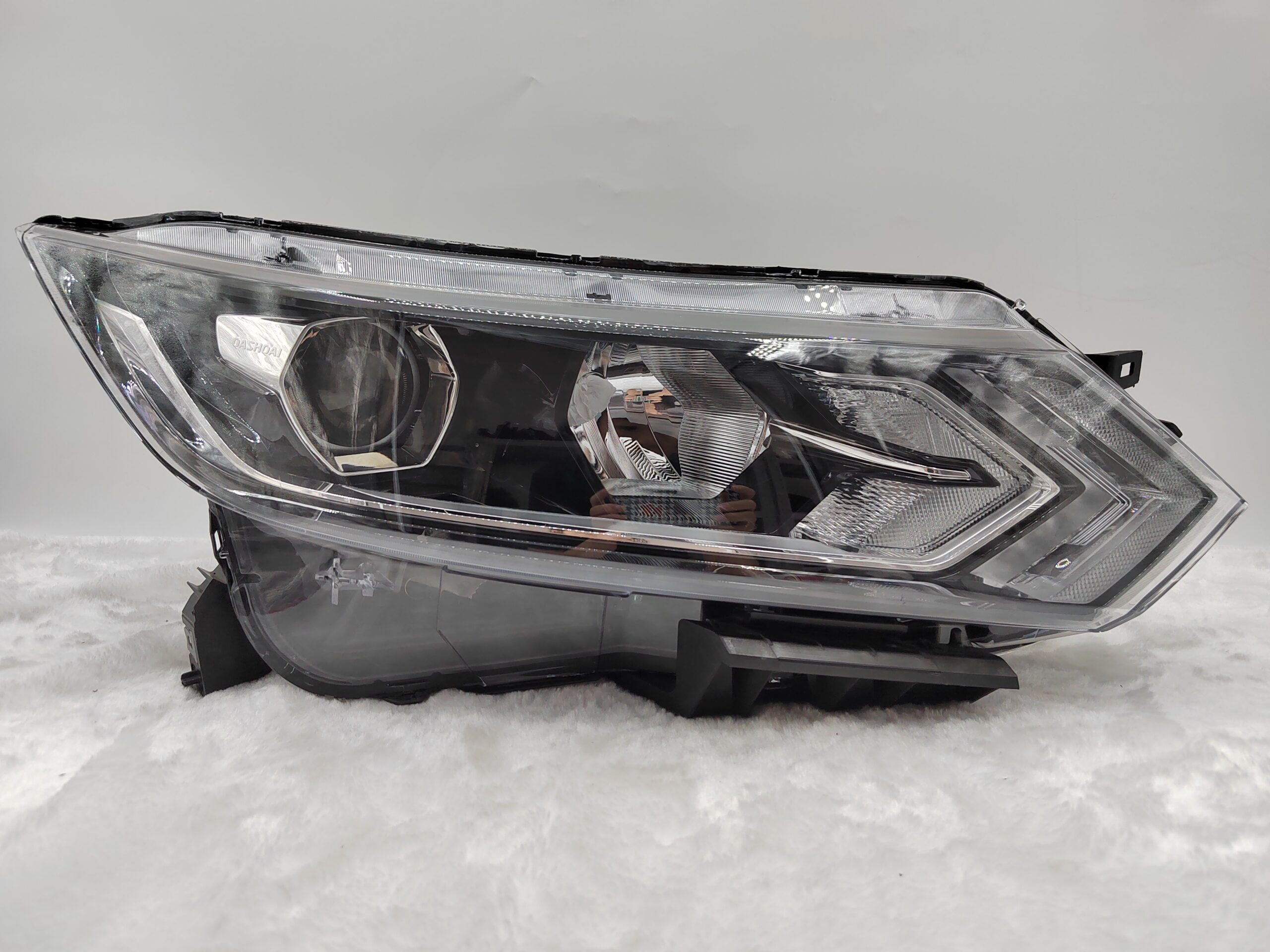 NISSAN QASHQAI J11 2017-2020 HALOGEN R.H.S HEADLIGHT ASSEMBLY