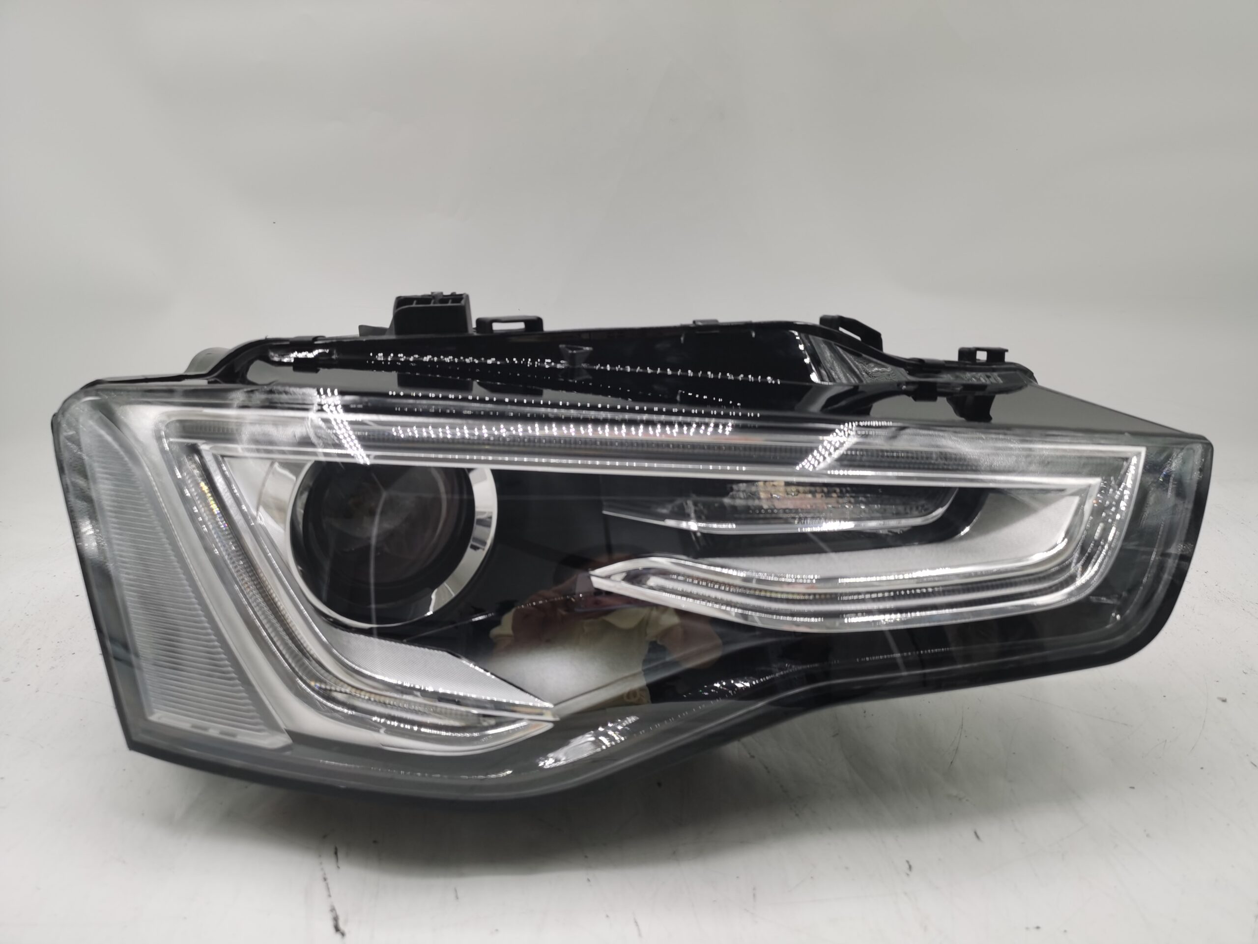 AUDI A5 RS5 8TA 2011-2015 XENON R.H.S HEADLIGHT ASSEMBLY